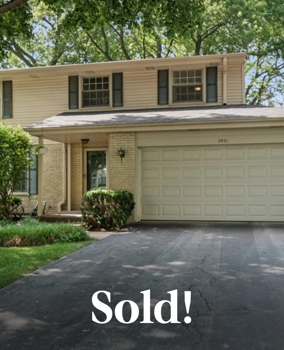 Sold! 🎉⁠
2421 Swainwood Drive, Glenview⁠
⁠
Congratulations to our amazing buyers! We're super excited for what you have planned for this beautiful Glenview home!⁠
⁠
⁠
#compasschicago #chicagonorthshore #glenview