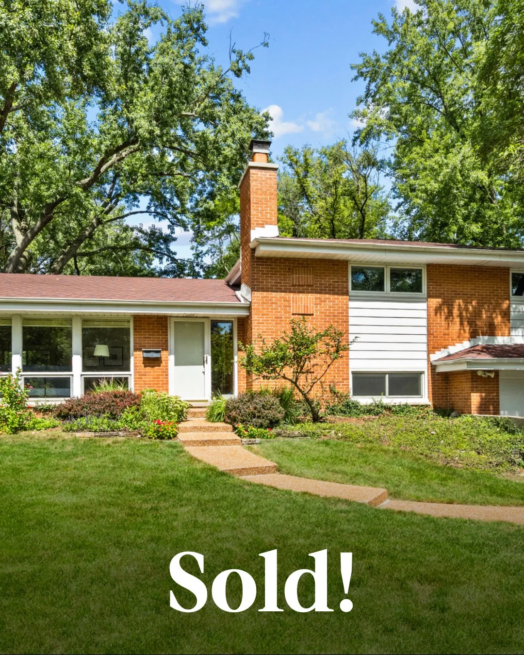 Recently sold in Glencoe! 🎉⁠
767 Ivy Lane⁠
⁠
⁠
Here's what our clients had to say about the sale: ⁠
⁠
&quot;Working with Dave and Amy was, without question, the best home-sale experience we&rsquo;ve ever had. From start to finish, they guided us wit
