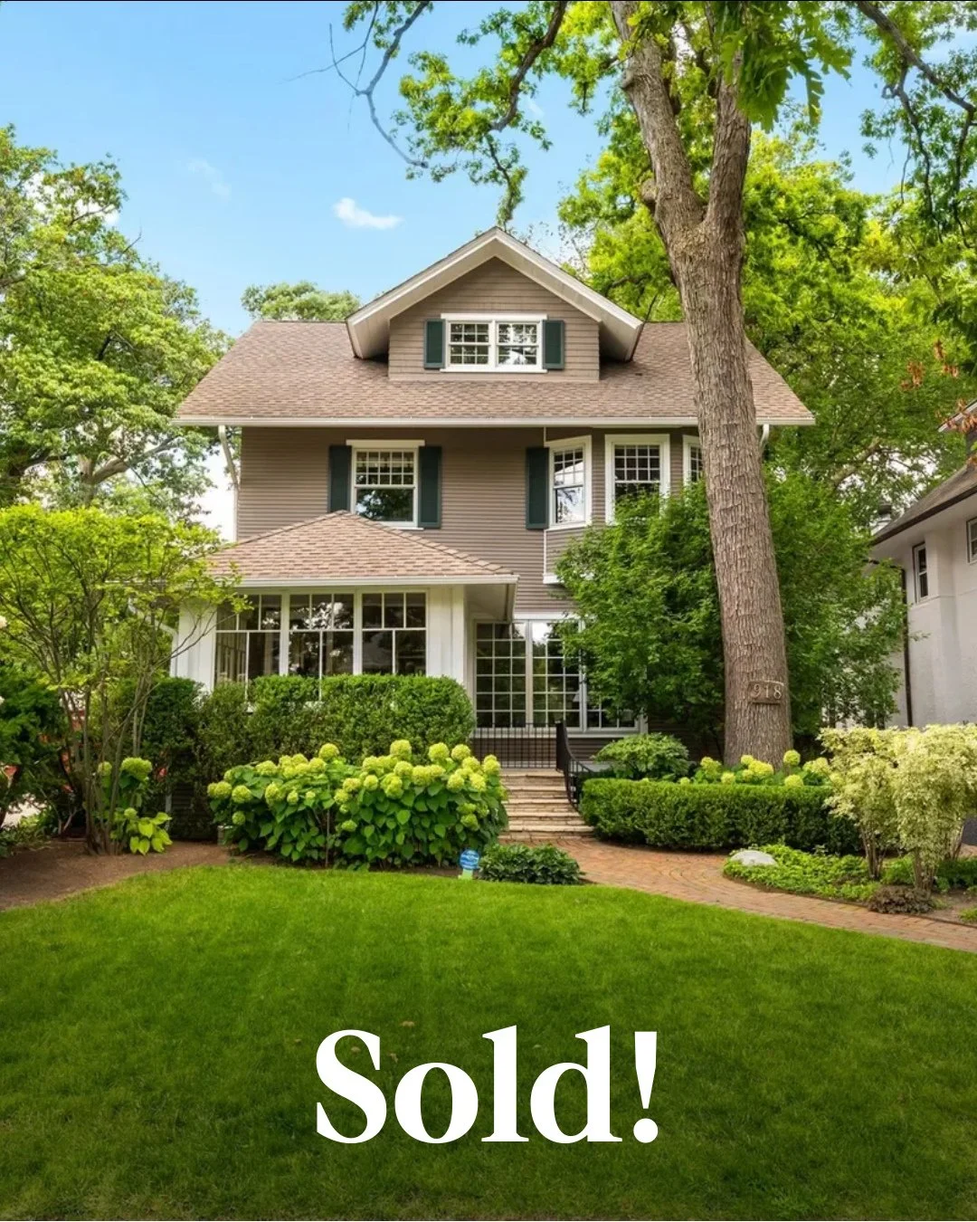 Sold in Wilmette!⁠
918 Ashland Ave⁠
⁠
Congrats to our buyers! Here's what they had to say about their buying experience: ⁠
⁠
"Dave and Amy are the absolute best. They (very patiently!) worked with my wife and I for three years to find our perfec