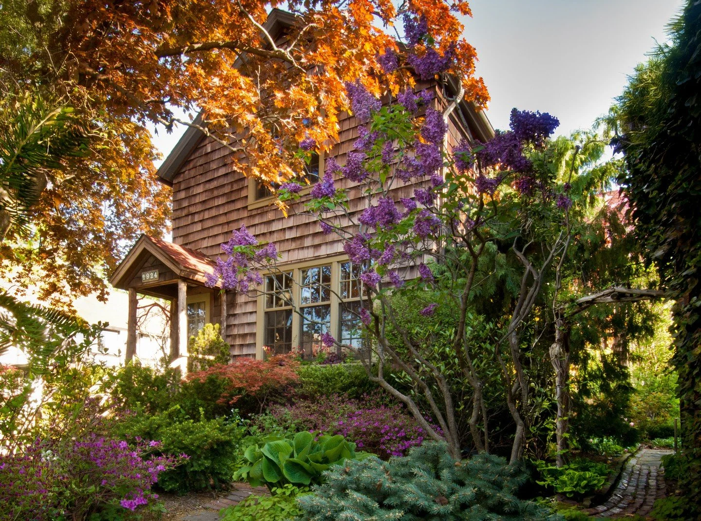 Coming soon to Wilmette!⁠
⁠
Set on an extraordinary garden property in the heart of Wilmette, 1924 Lake Avenue offers a rare combination of history, creativity, and vision. Originally constructed in the late 1800s, this one-of-a-kind oasis includes t