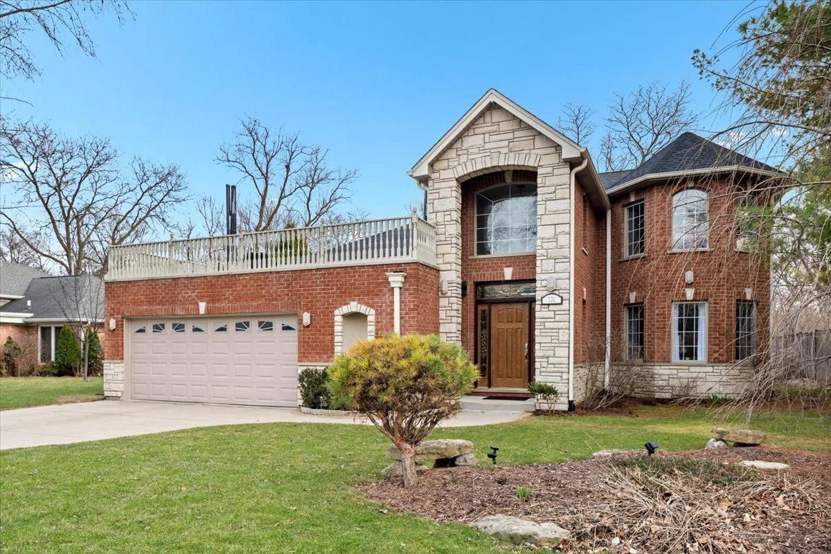 320 Beverly Dr, Wilmette*