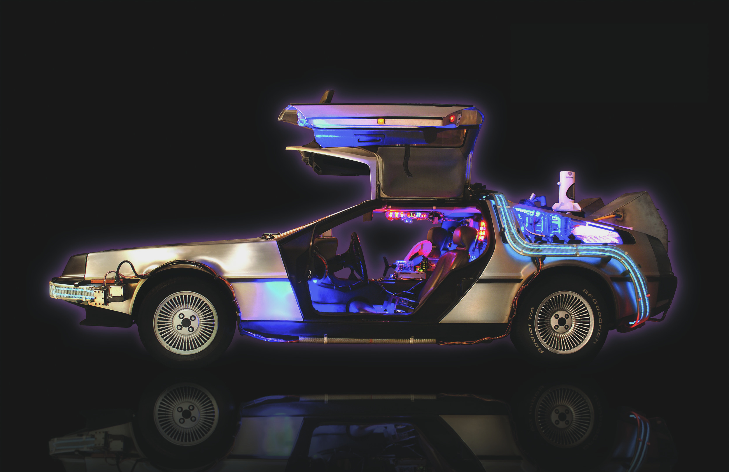 DeLorean Time Machine