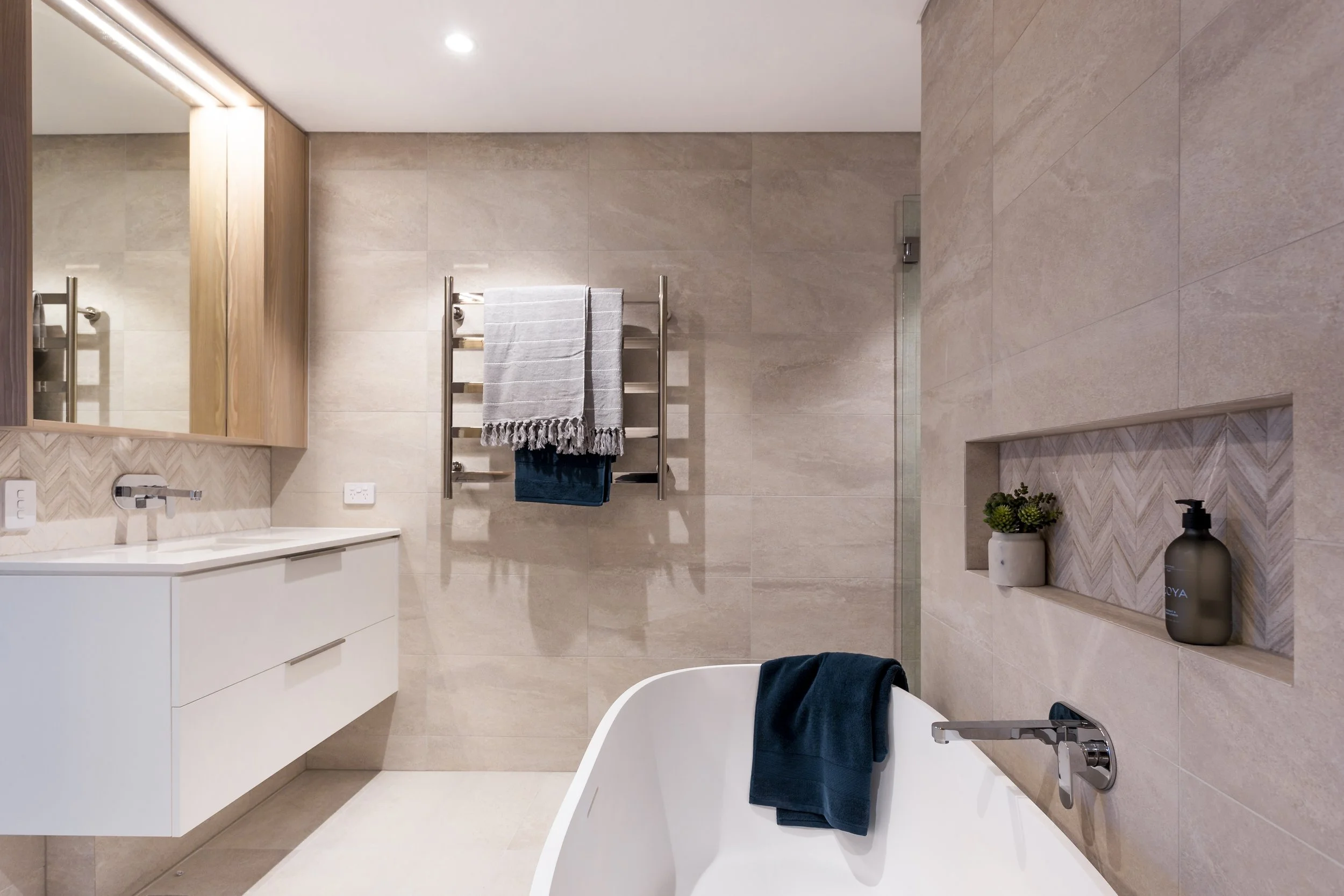 BATHROOMS-3.JPG