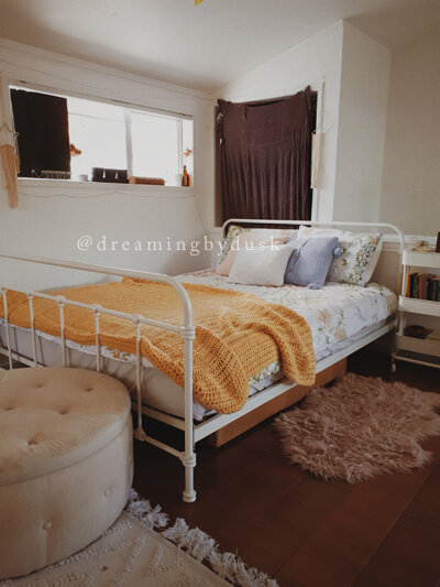 bedroom 5.jpg