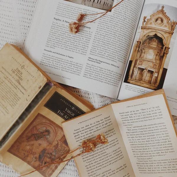 Worldbuilding Inspiration: Class, Family, Cuisine