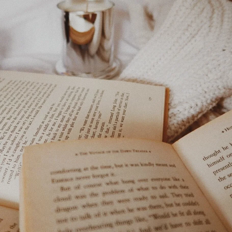 QOTD: How was your weekend?
.
I spent most of my weekend watching seasons 1 and 2 of &quot;How to get away with murder&quot;. I didn't expect to become obsessed with this show but now I am
.
Have you seen the show? What do you think of it?
.
#bookpos