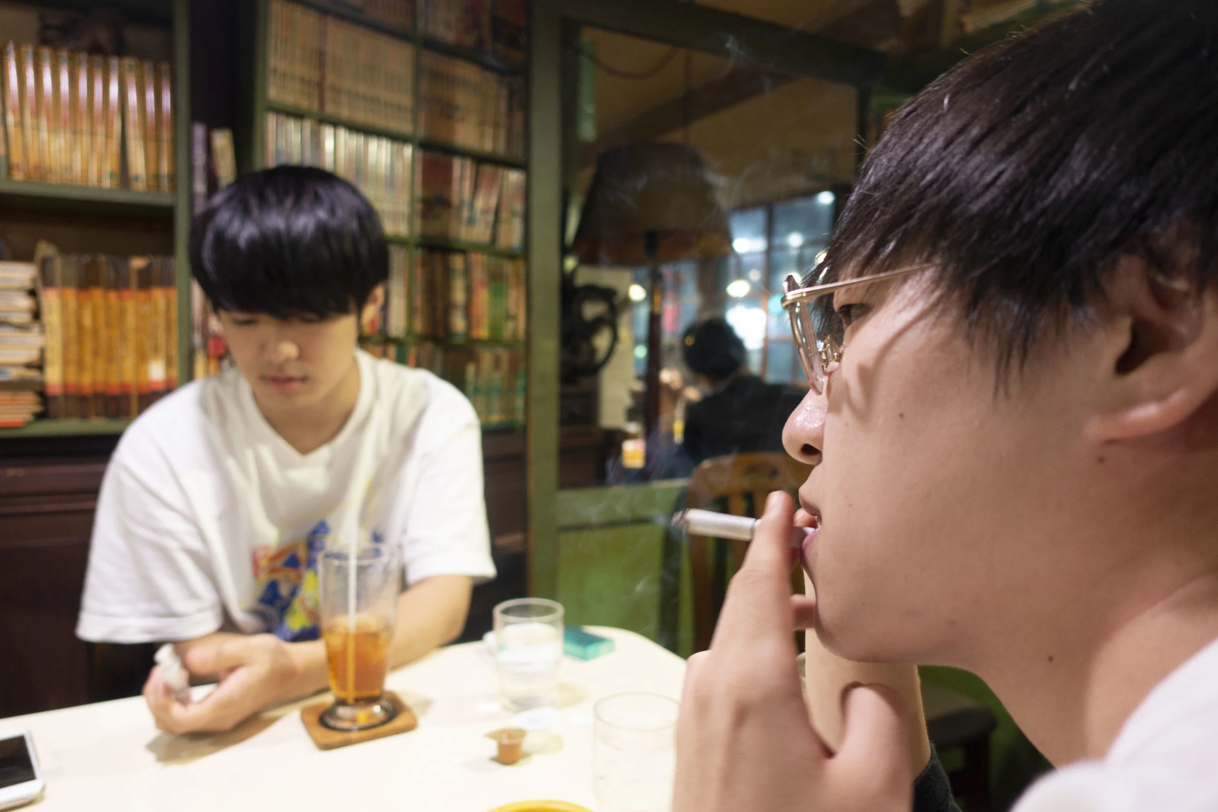 Vol 4 全てを知り 全てを見ている 多分 すべてのきっかけをくれた先輩と語る これまでとこれから 室井雅也 海沼蒼太 喉仏第一部隊 室井雅也 Official Hp