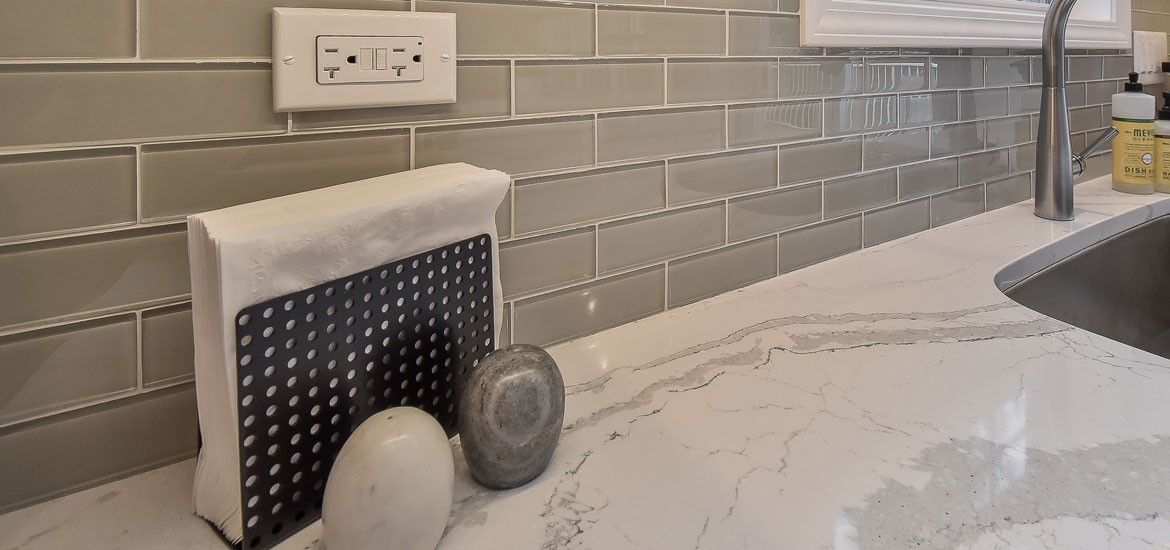 Kitchen Backsplash Design, Best Material For Subway Tile