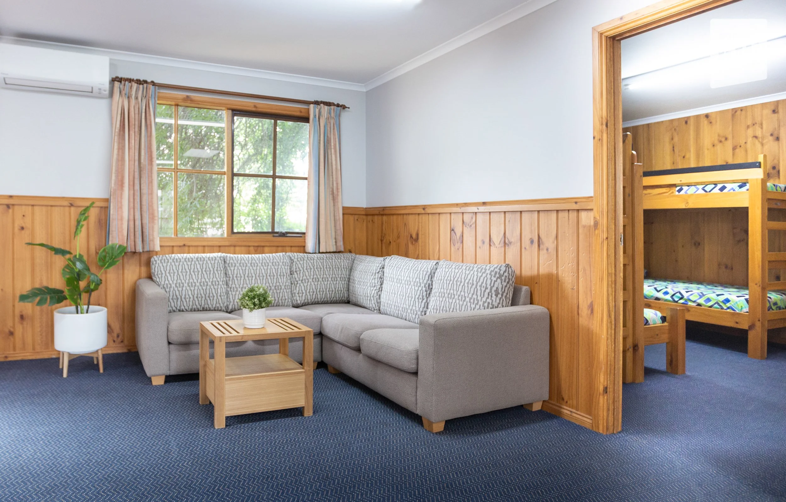 Lounge.jpg