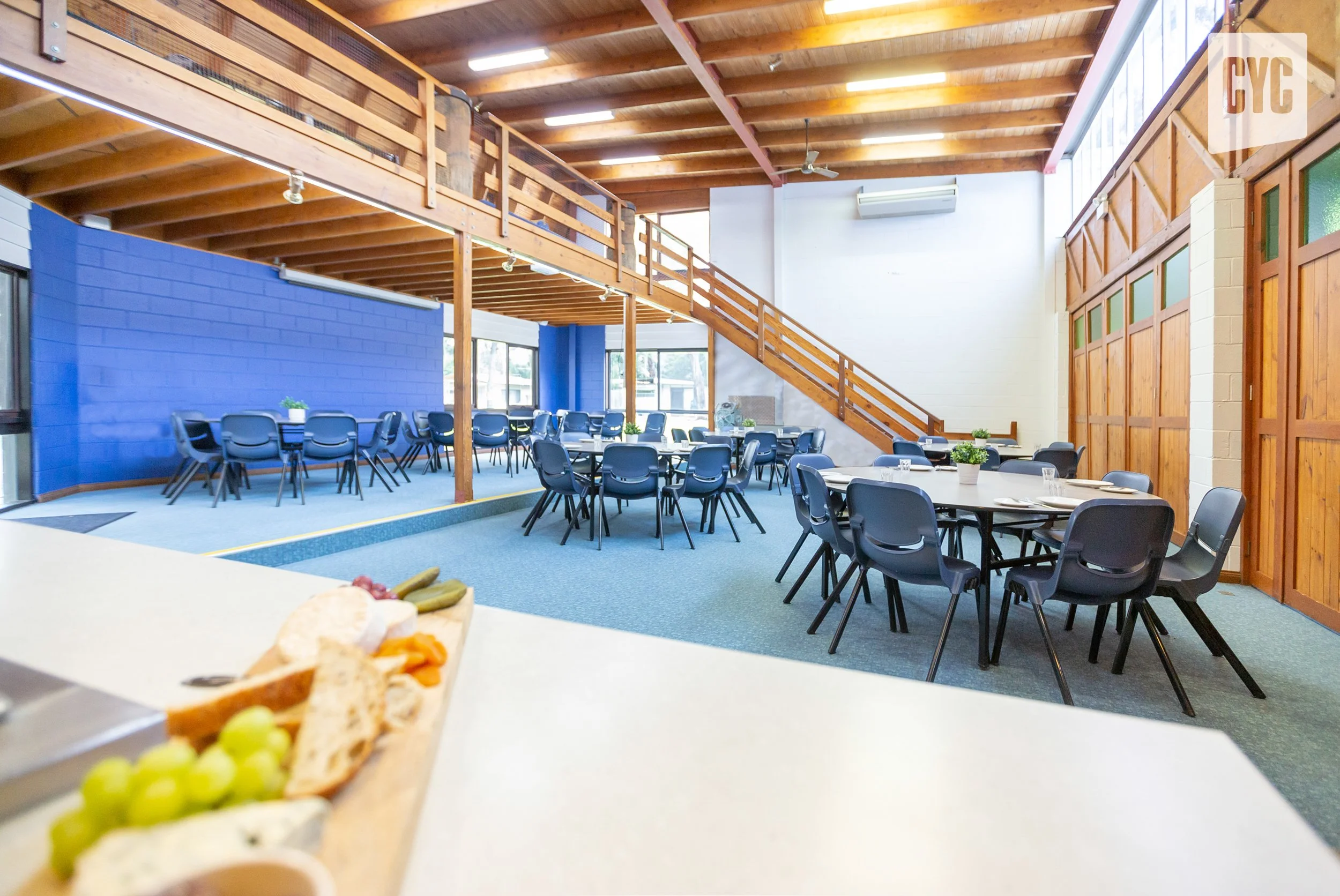 Dining2.jpg