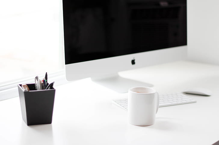 apple-devices-apple-keyboard-blur-coffee.jpg