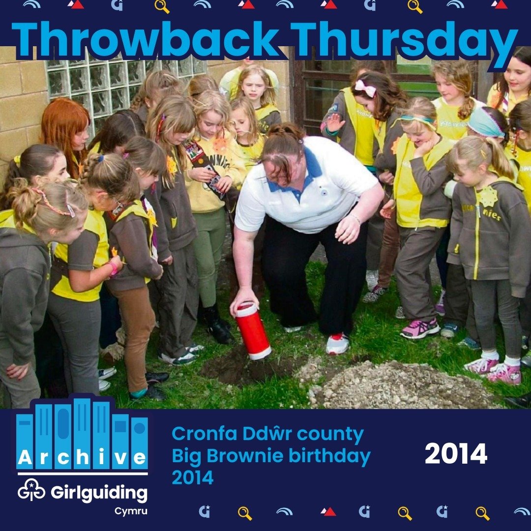 ⏪ Throwback Thursday is here!
This photo shows Girlguiding Cronfa Ddŵr county Brownies and their leaders celebrating the Big Brownie Birthday in 2014. 

Its hard to believe that this was ten years ago! 

If you have any throwback photos for our weekl