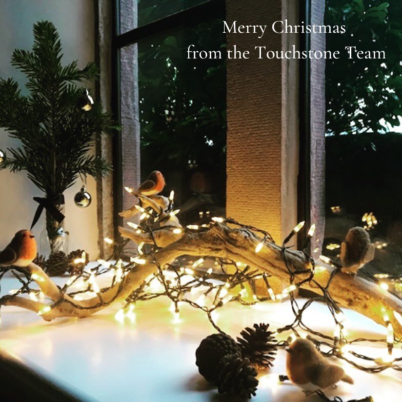 We would like to wish everyone a Merry Christmas from all of us at Touchstone Glazing. Looking forward to 2022! 

We had this picture sent to us from a customer showing their festive decorations and our &lsquo;Insulead&rsquo; glazing system. 
#glazin
