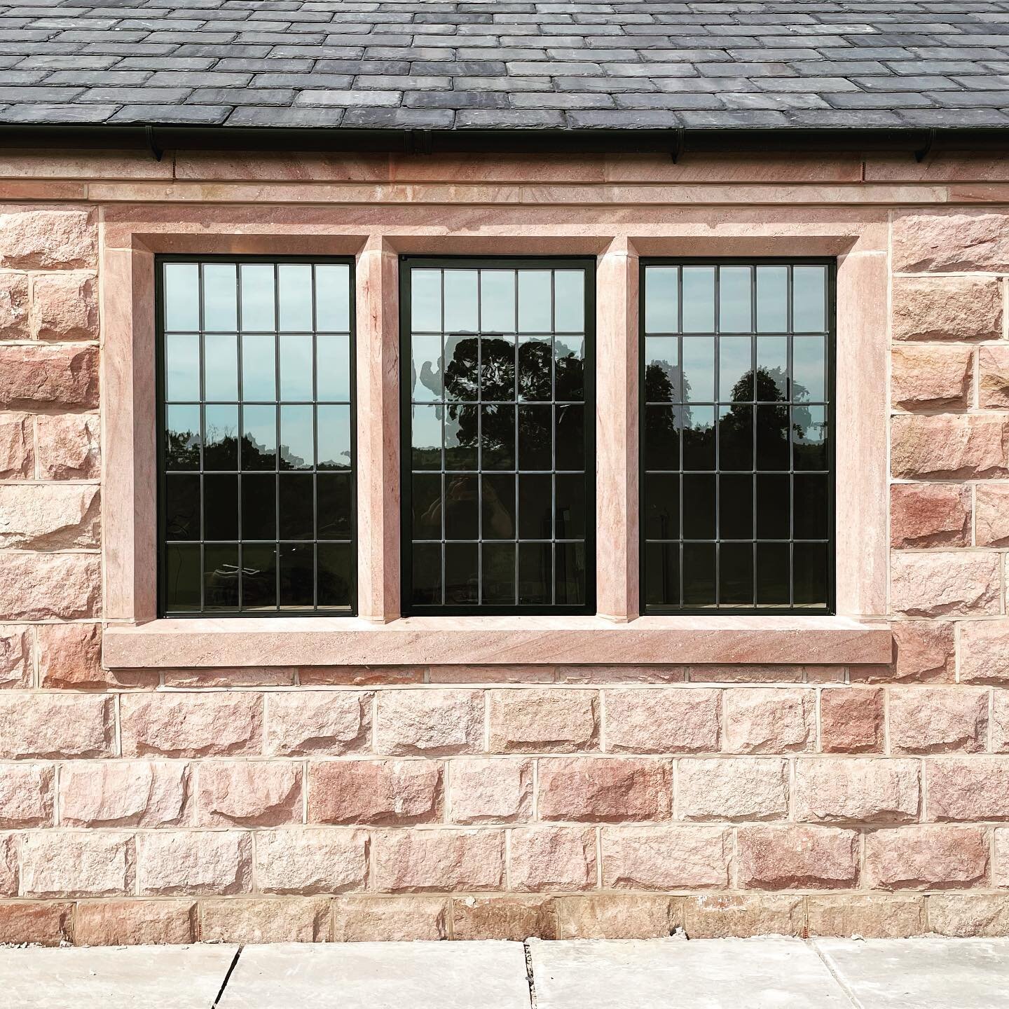 Our Insulead and Steelyte glazing system using our own Albion Crowne glass, finished with 9mm lead. 
#historic #glazing #listed #conservation #heritage #glazingsystem #windows #stonemullions #newbuild #modernglazing