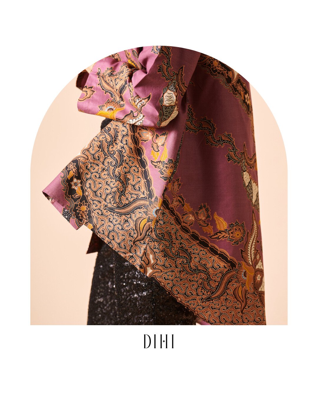☽ MODE
Coup de cœur pour @dihi_batik, une marque slowfashion née entre Paris et Genève, où chaque pièce raconte une histoire de voyage et de transmission.
Alex, la créatrice, travaille avec l’art ancest
