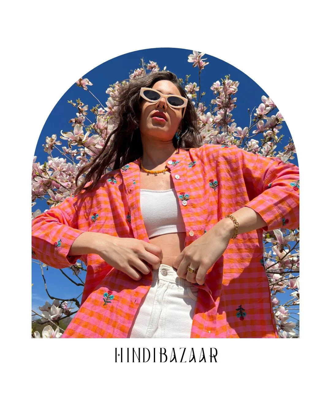 ☽ MODE &amp; BIJOUX
Crush assur&eacute; sur le stand de @hindibazaar ♡
Une valeur s&ucirc;re du Folk Spirit Market qui nous &eacute;merveille &agrave; chaque &eacute;dition avec son univers vibrant et solaire ✨

Robes, kimonos, chemises et bijoux&hel