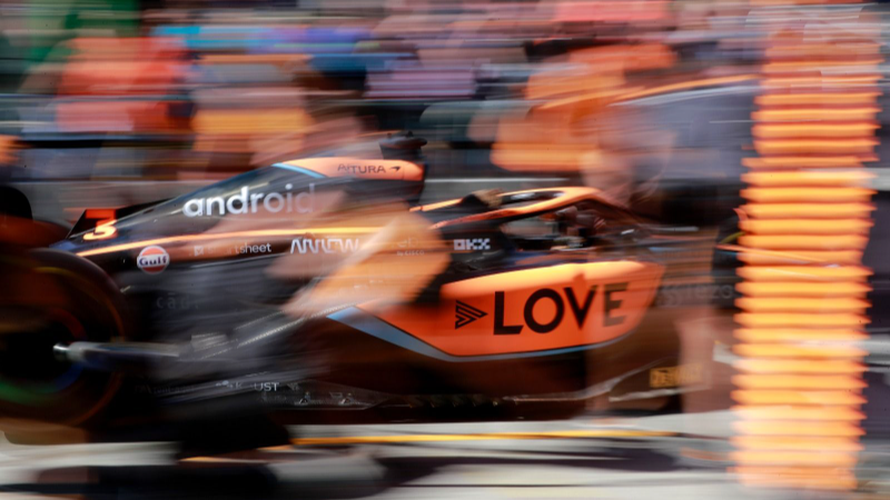LOVE THE FANS - McLAREN F1 LIVERY