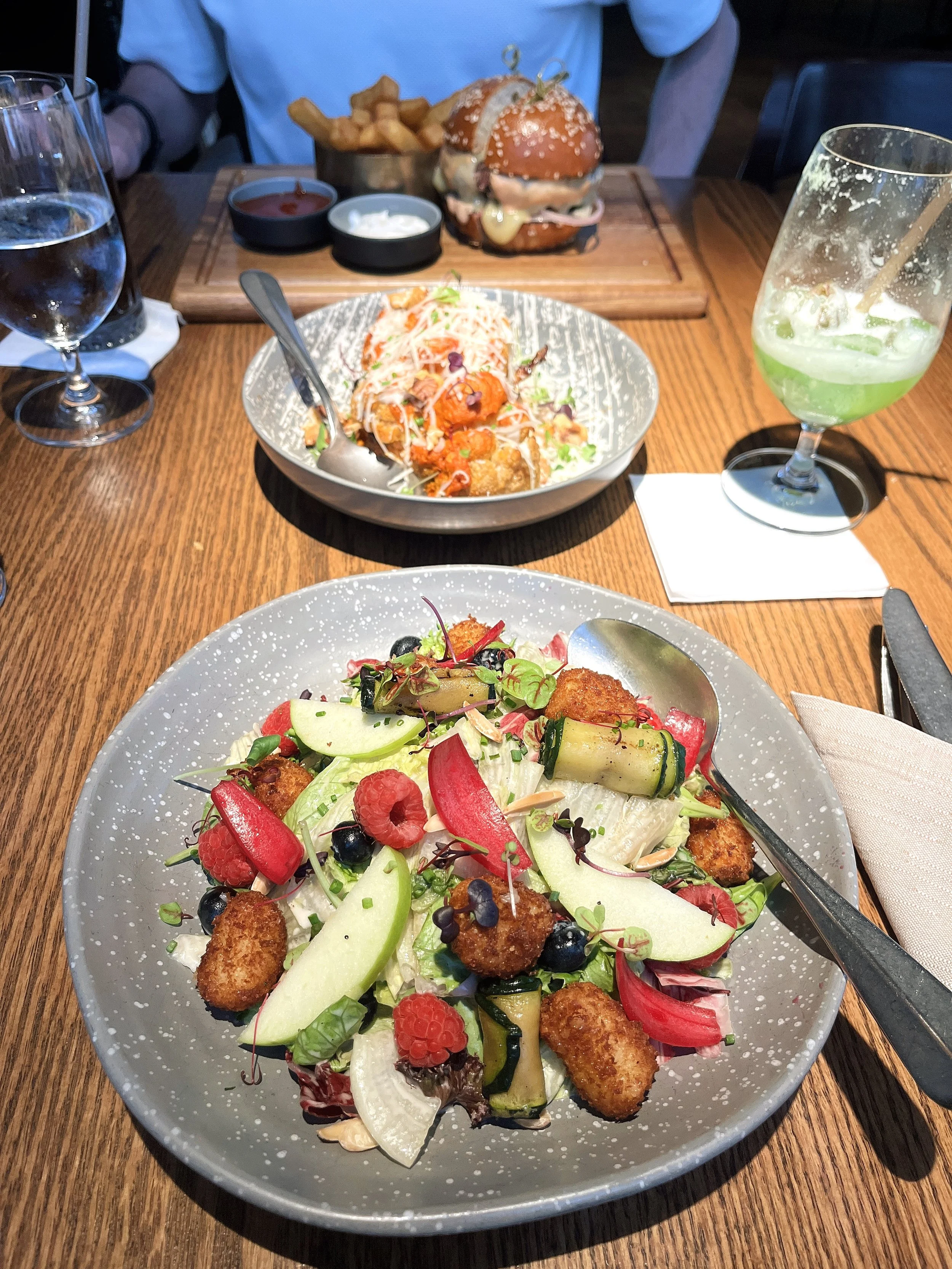 Hunter &amp; Barrel Dubai Review: The Ultimate Emirates Hills Steakhouse