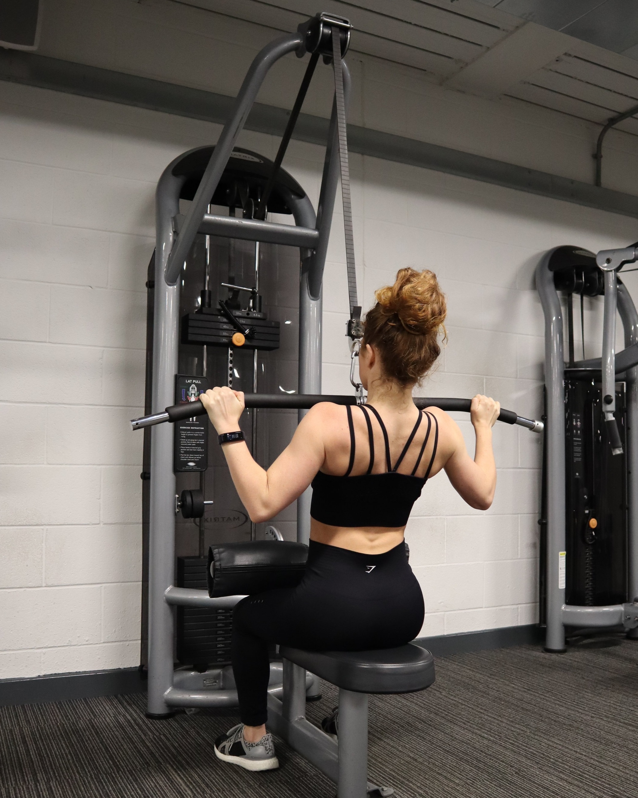 How to use the Lat Pull Down