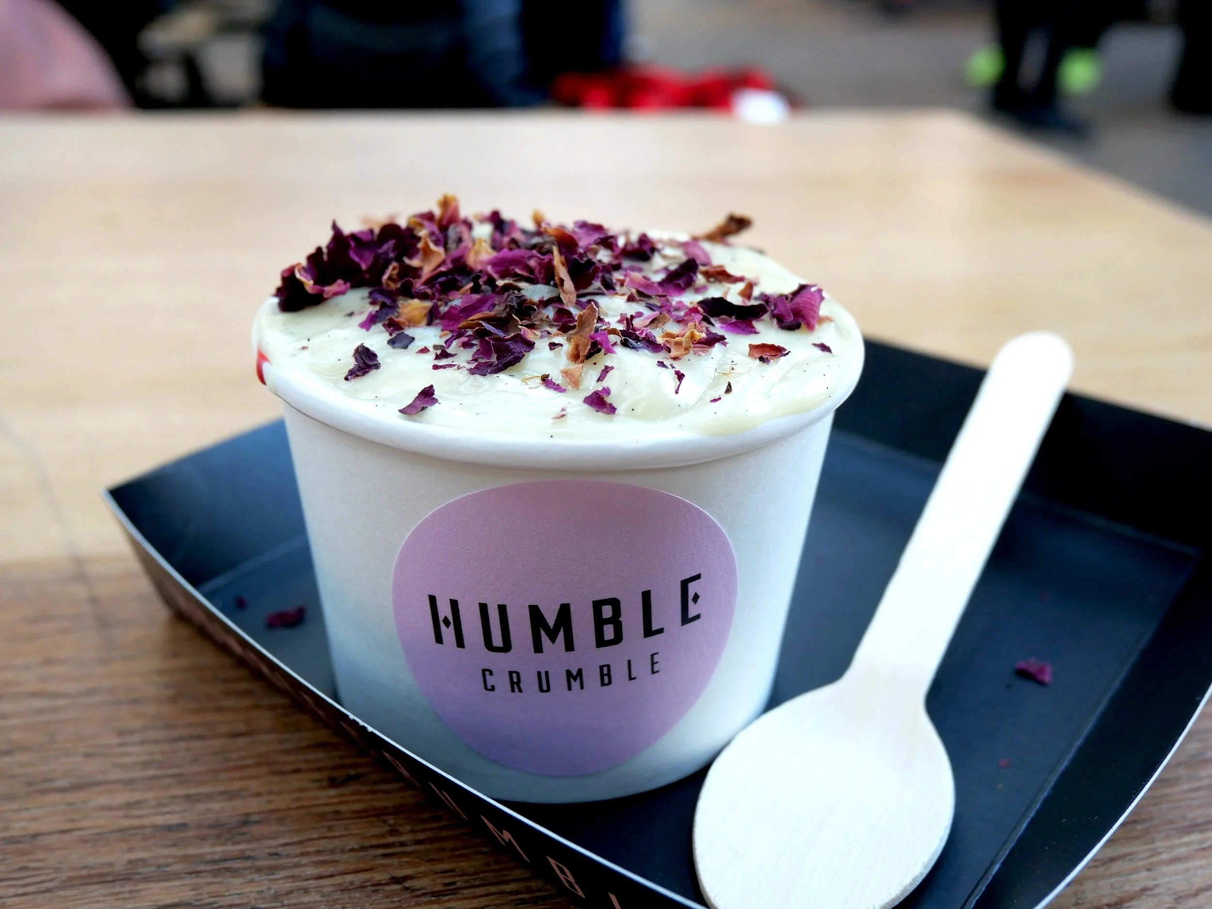 Trying a vegan crumble at Humble Crumble, Spitalfields | Vegan in London