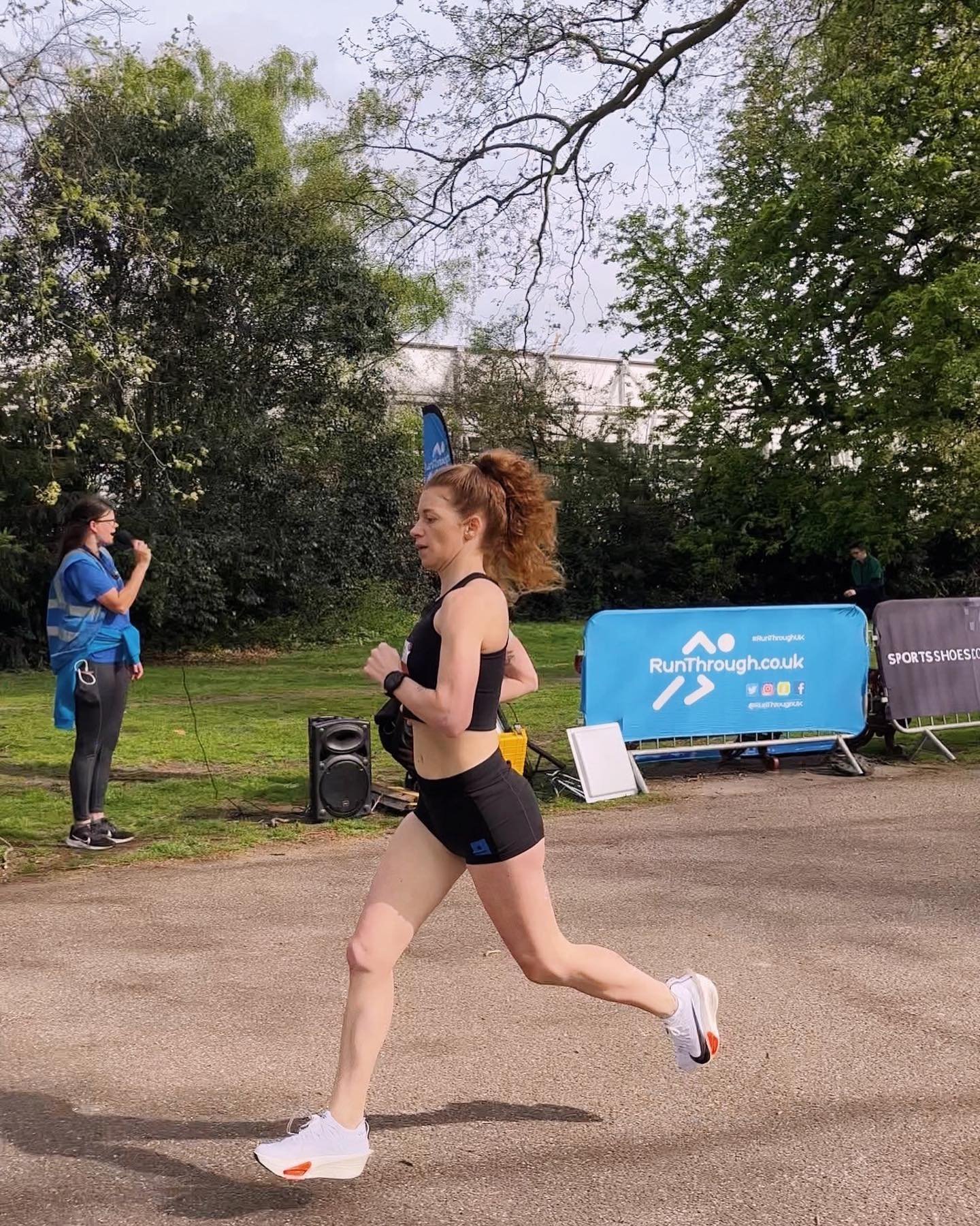 Weekend 🎞️

An overnight stay near Battersea Park as Ben was racing the @fridaynights5k (but it was a 10k this time) and I had the @runthroughuk 5k the next morning 🏃🏼&zwj;♀️

There was a @bunsfromhome on the road we stayed at, so we couldn&rsquo;