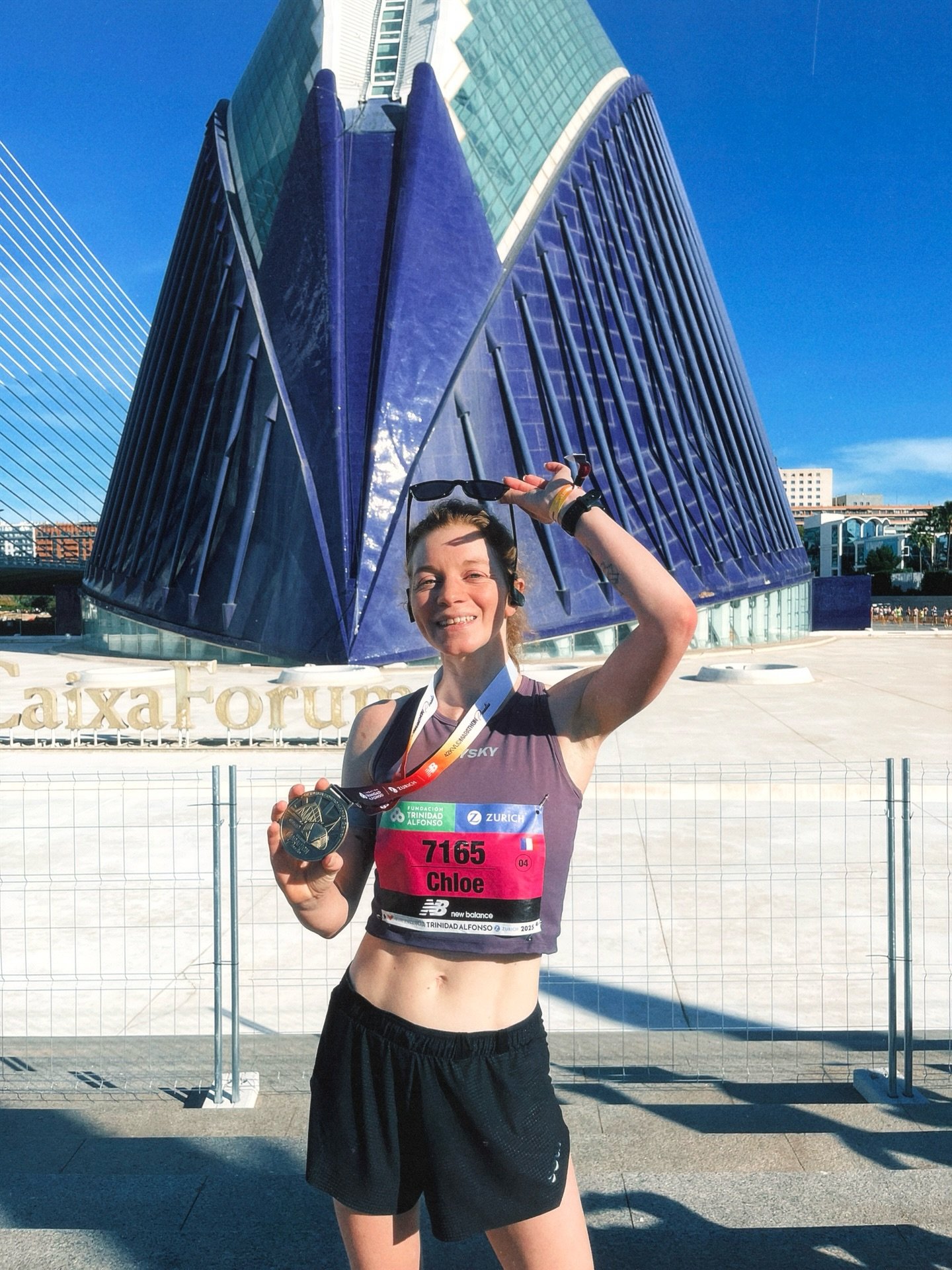 2:58:15 for my first marathon 🫶🏻

The sub 3 victory lap I dreamt of, worked my socks off for, but almost felt ridiculous aiming for on debut.

I paced it well if I say so myself. I knew I was going to start feeling warm early on, so I really stayed