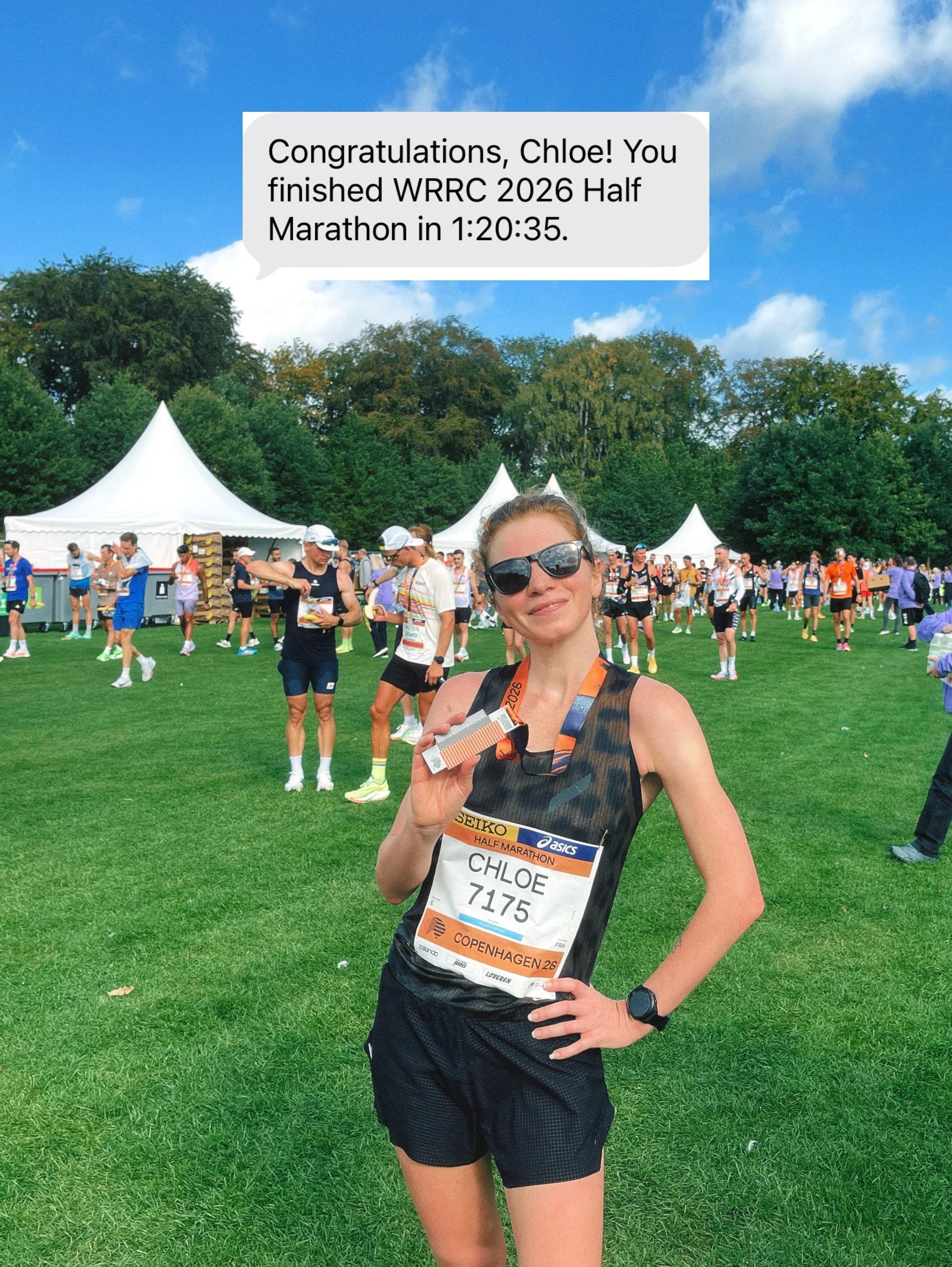 A big step closer to the sub 80 dream 🫶🏻
80:35 this morning, a new PB by 55 seconds.
It wasn&rsquo;t exactly the perfect race. Rather windy. Cheers Copenhagen for savings your strongest gusts for today 👍🏻
I also managed to lose a gel on course, i