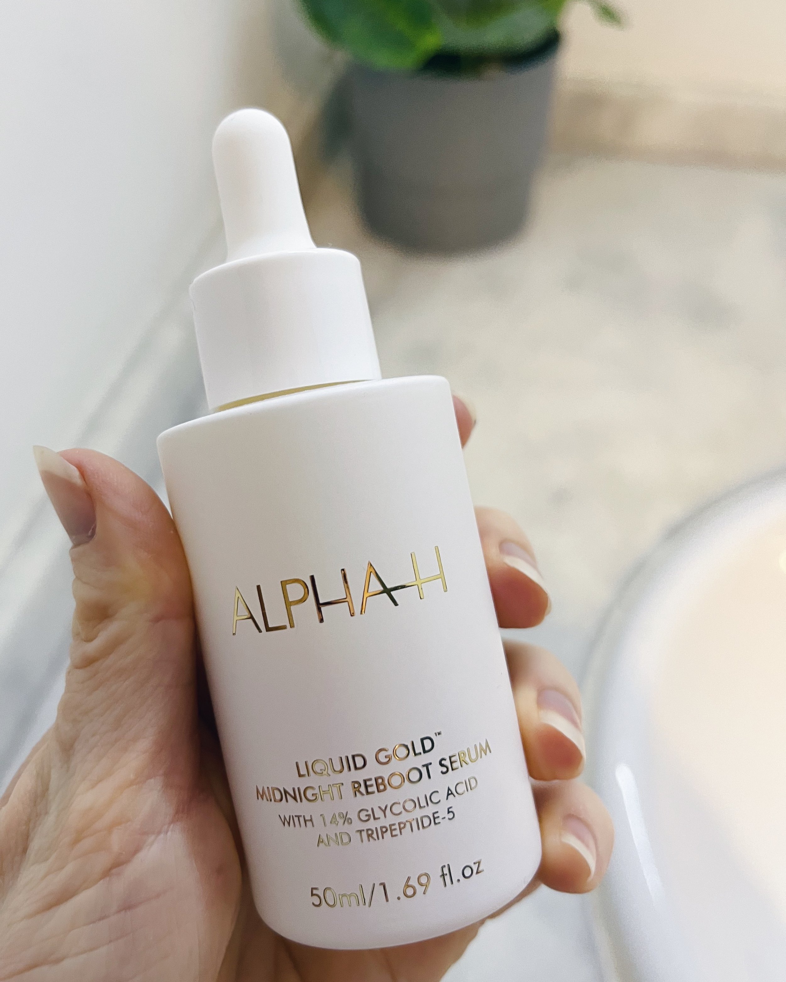 Alpha-H Liquid Gold review: Is it worth the money?