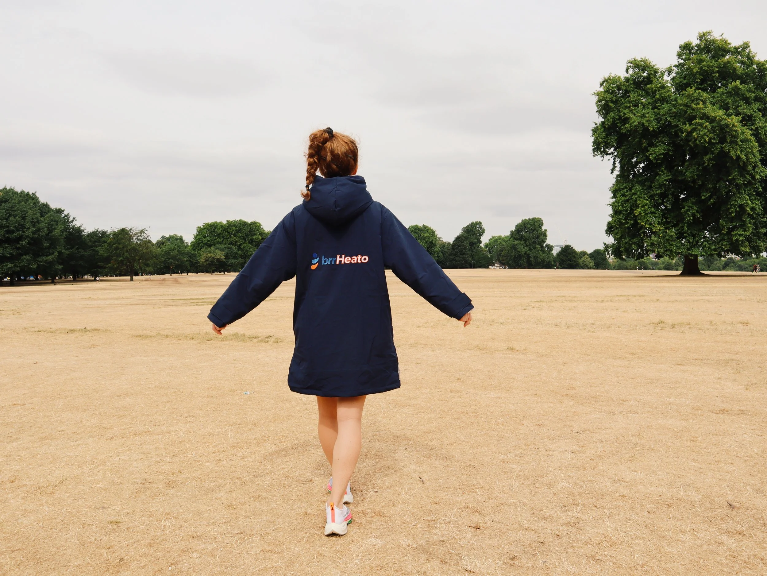 Cheaper than Dry Robe: brrHeato outdoor changing robe (+ discount code)