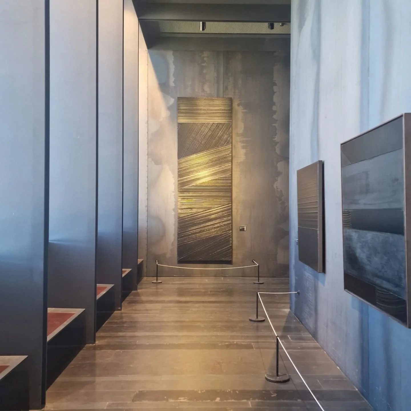 Black is my favourite colour, and was the life's work of artist @pierresoulages_officiel a stunning corten steel museum in Rodez France. The paintings are full of light surprisingly.
