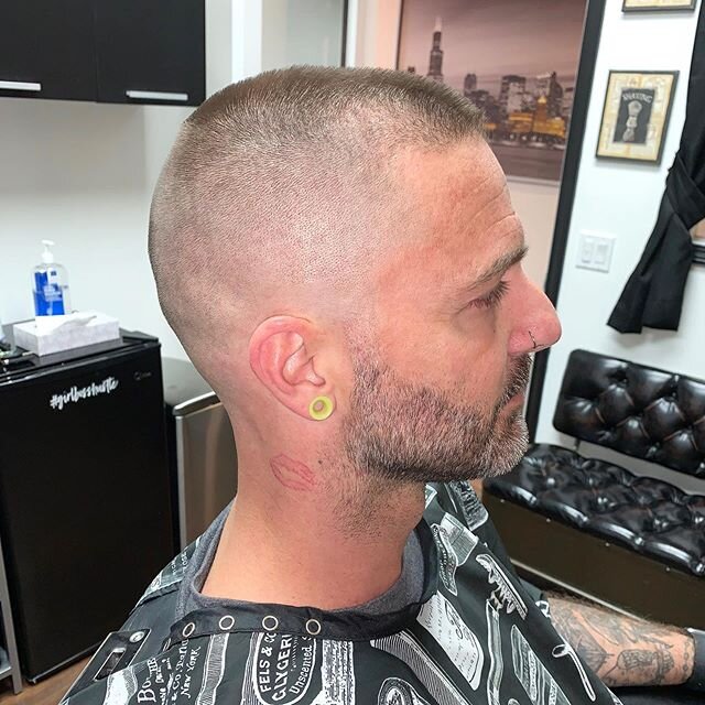 Nothing Like Some Bald Fade Action⚡️☄️
.
.
.
@guidopunk706 .
.
.
.
.
#rebel #rebelbarbershop #rebelsquad #barber #barberlife #barbershop #barbershopconnect #shannonbiswurm #shannonbiz #barberbiz #parkridge #edisonpark #chicago #chicagobarbers #chicag