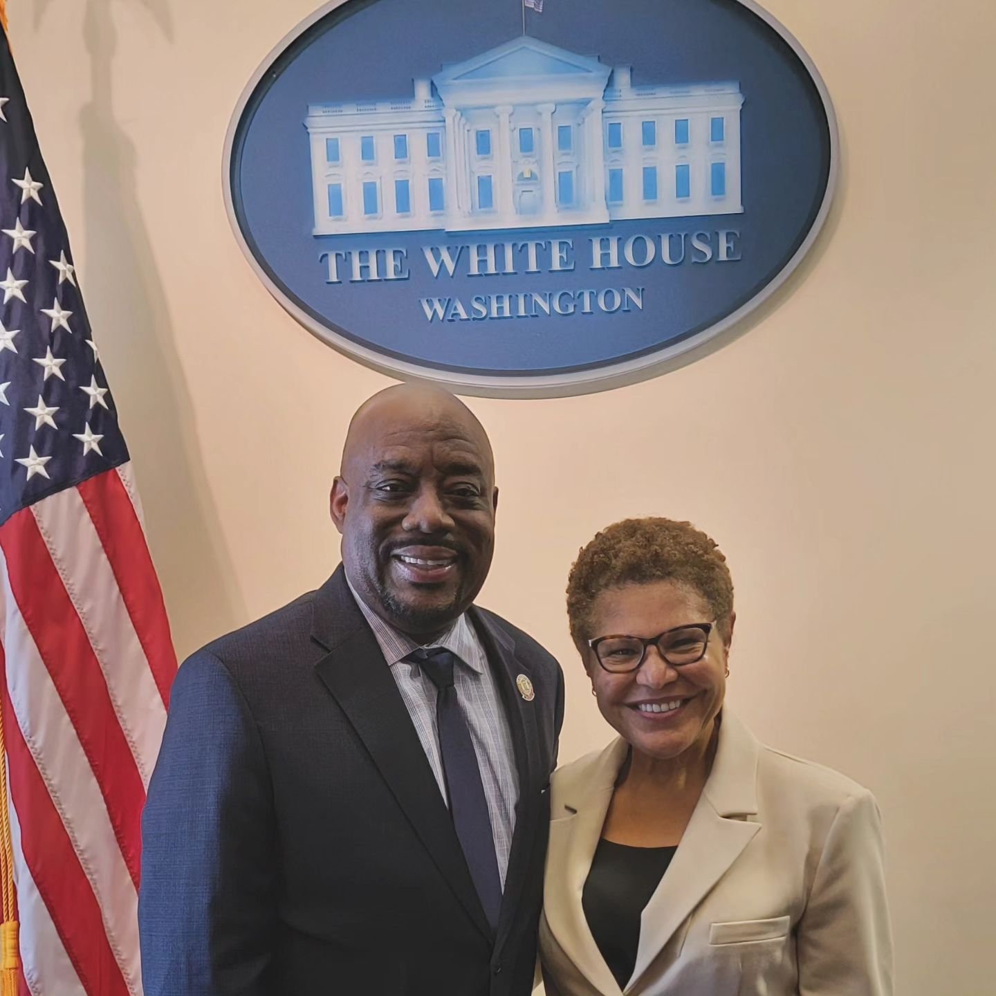 Honored to serve on the @usmayors 
Homelessness Task Force under the leadership of @mayorofla 

We met with @hudgov Acting Secretary Todman, @hhsgov Secretary Becerra, @deptvetaffairs McDonough, @whitehouse Chief of Staff Zients, Special Advisor Pere