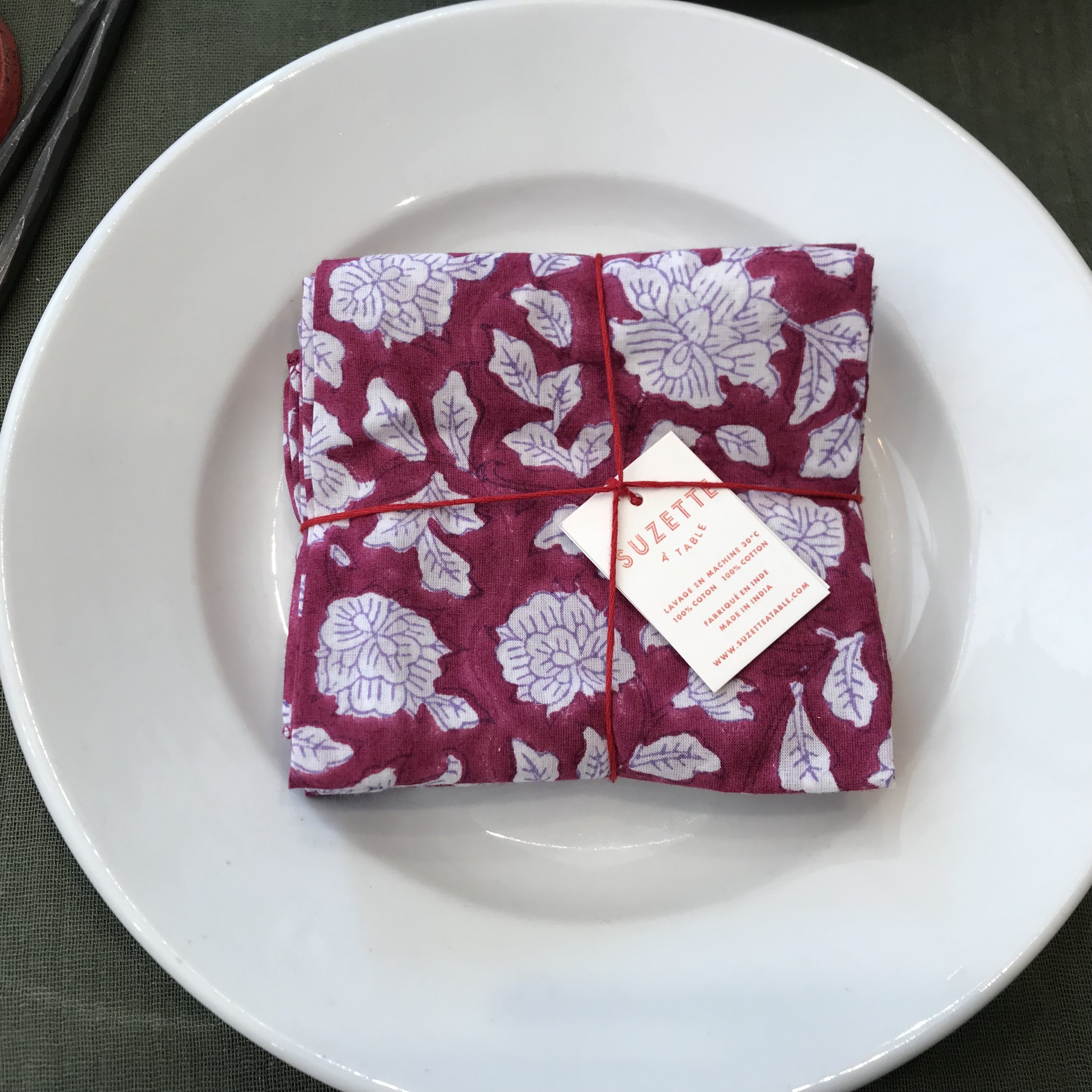 Série de 4 serviettes Suzette à fleurs prune de My Byzance