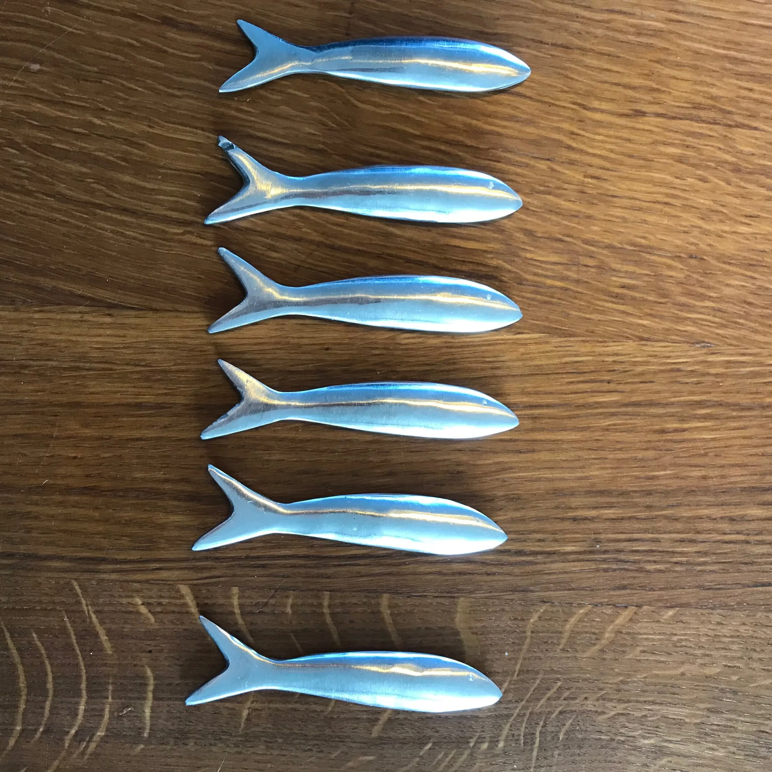 Porte-couteau sardine en aluminium de My Byzance