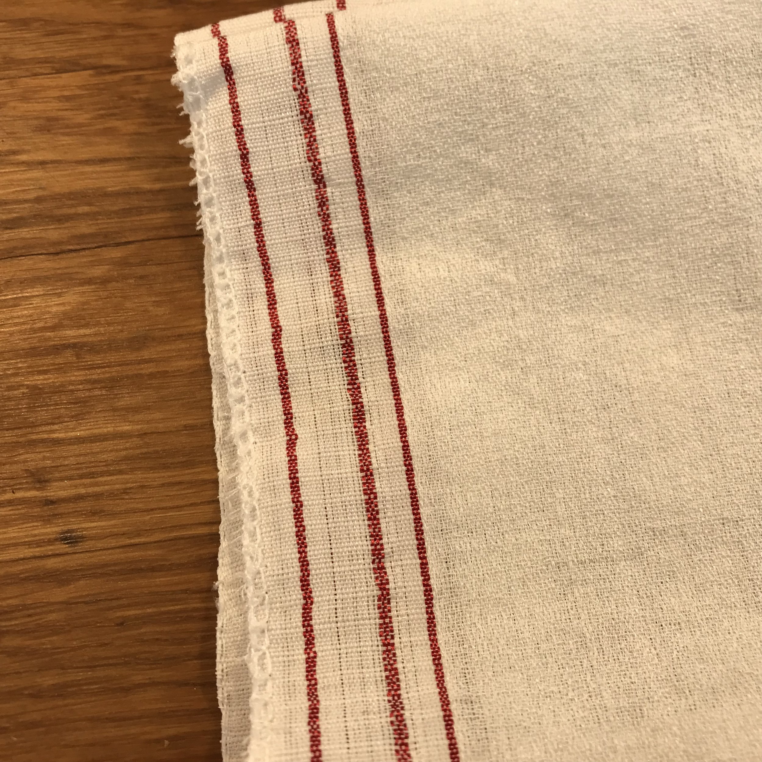 Gant de hamam avec lien bandes rouges de My Byzance