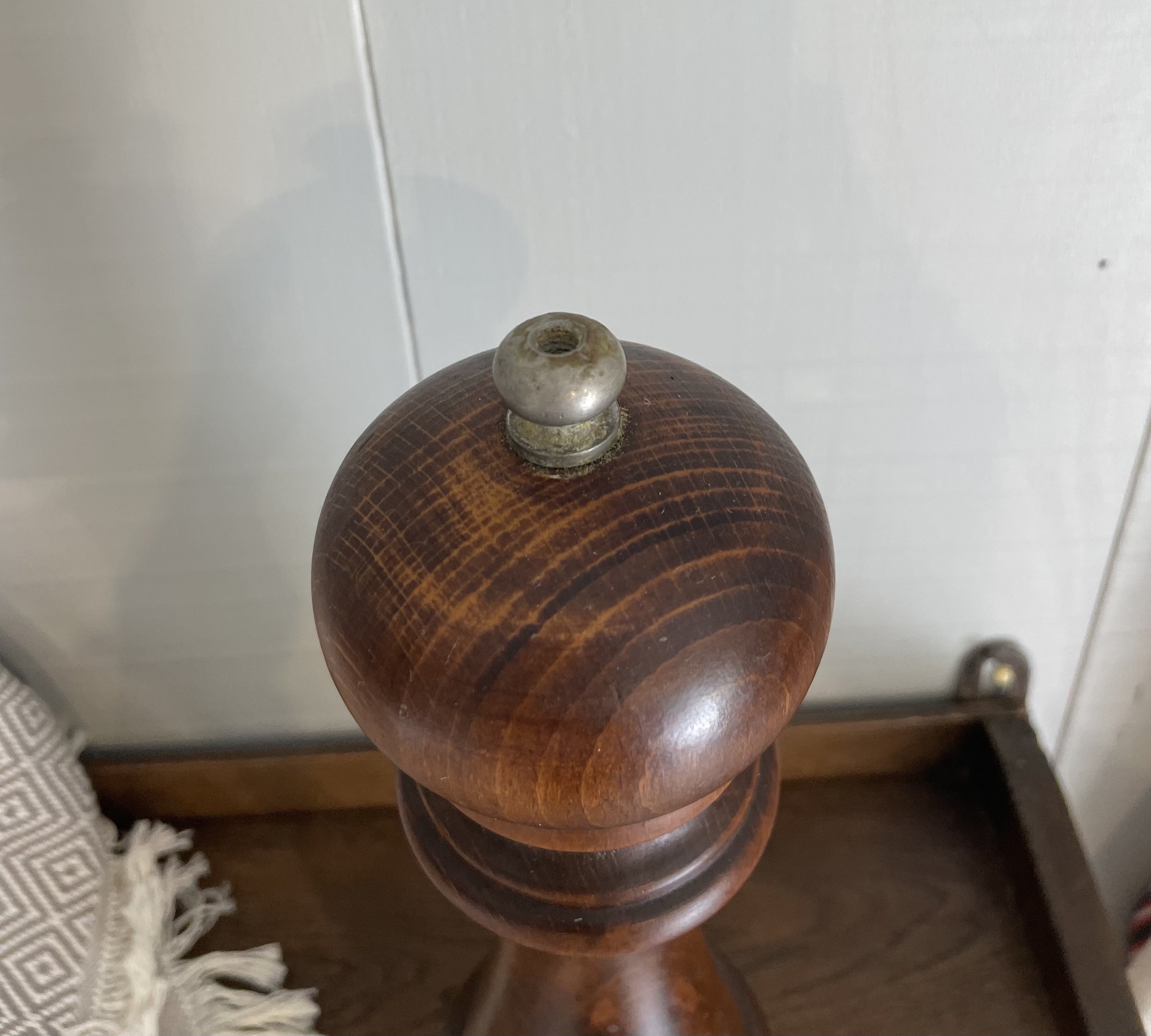 Moulin à poivre en bois ancien de 27 cm De My Byzance Broc