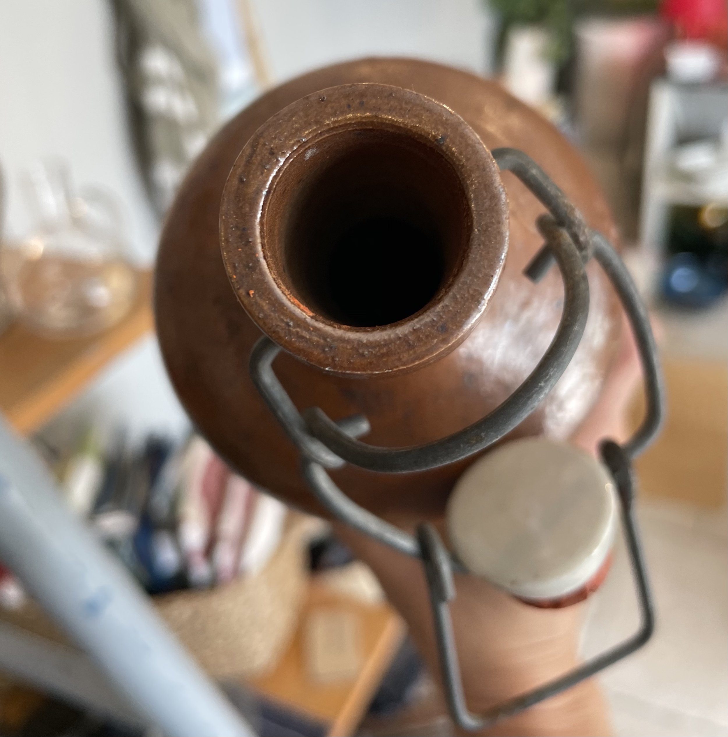 Bouteille à liqueur en grès taupe ancienne De My Byzance Broc
