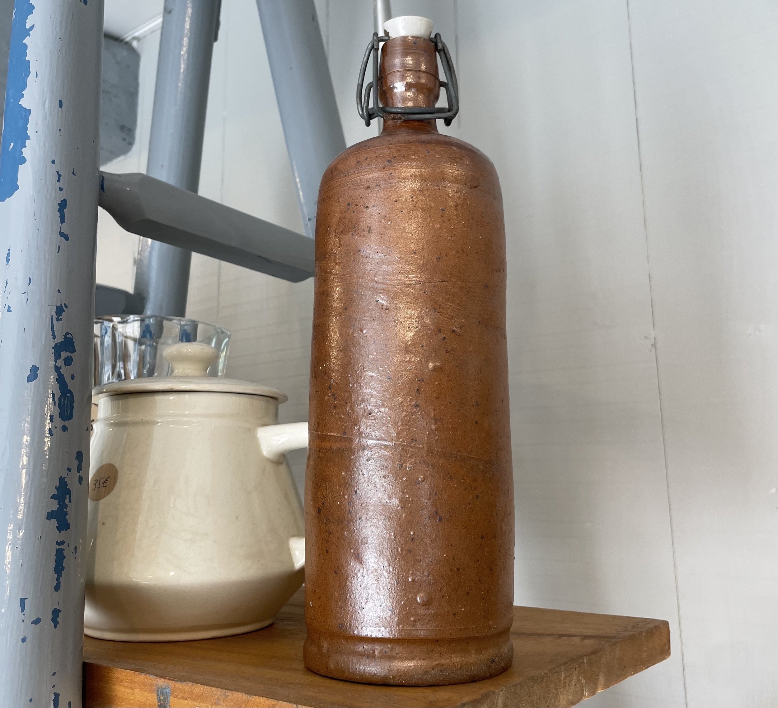 Bouteille à liqueur en grès taupe ancienne De My Byzance Broc