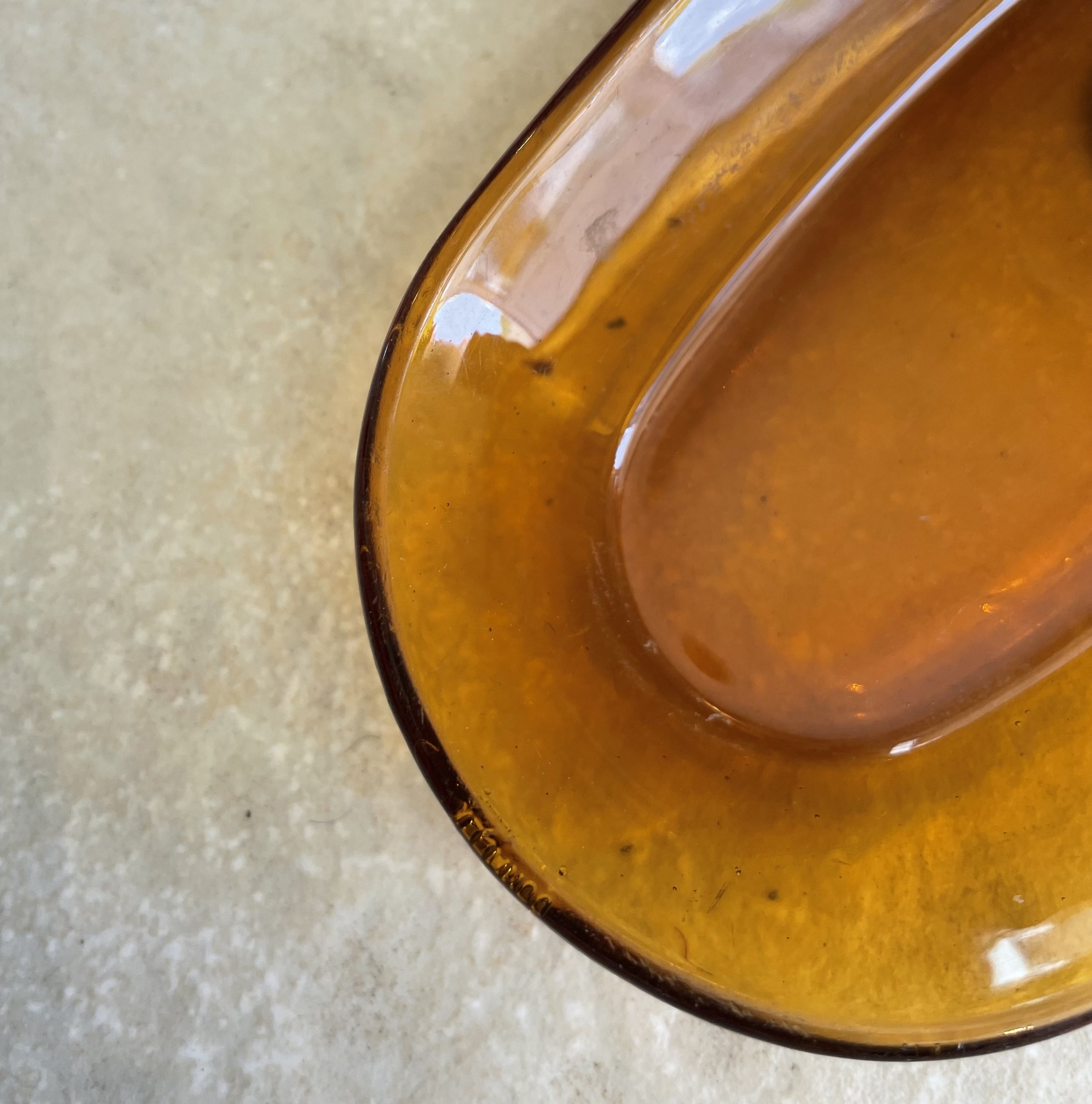 Ravier oval en verre orangé 18 cm De My Byzance Broc