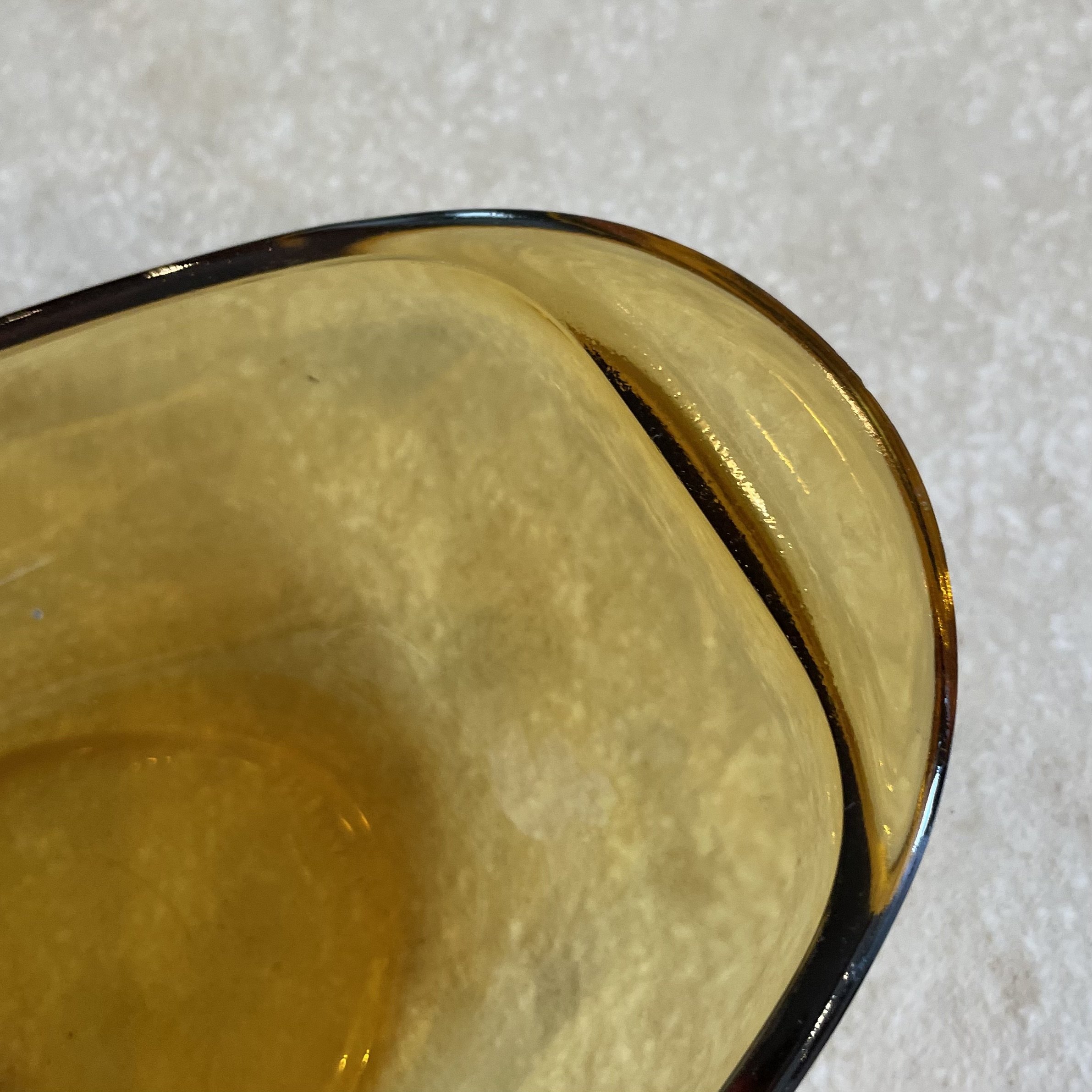 Ravier avec prise oval en verre orangé de 23 cm De My Byzance Broc