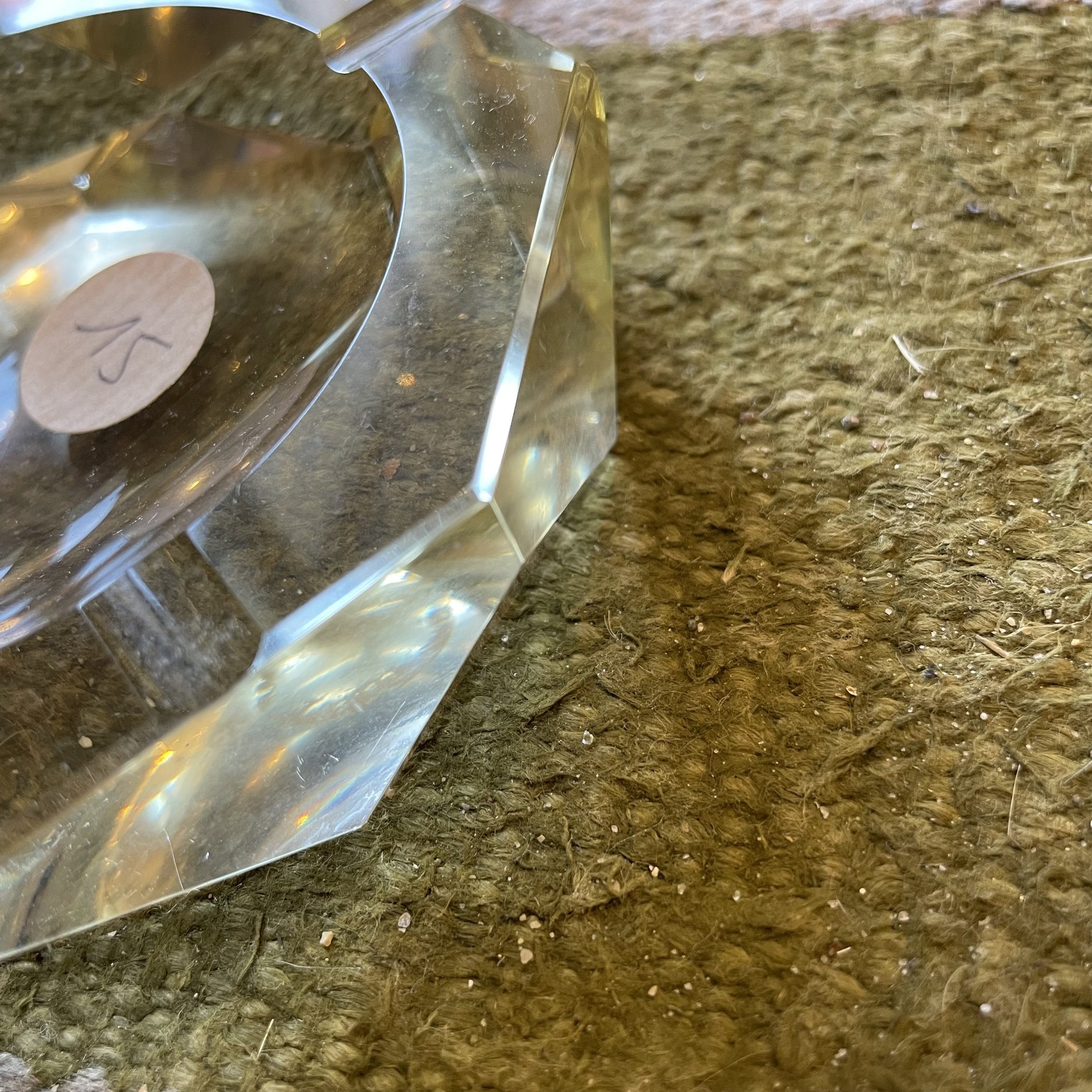 Petit cendrier en verre hexagonal De My Byzance Broc
