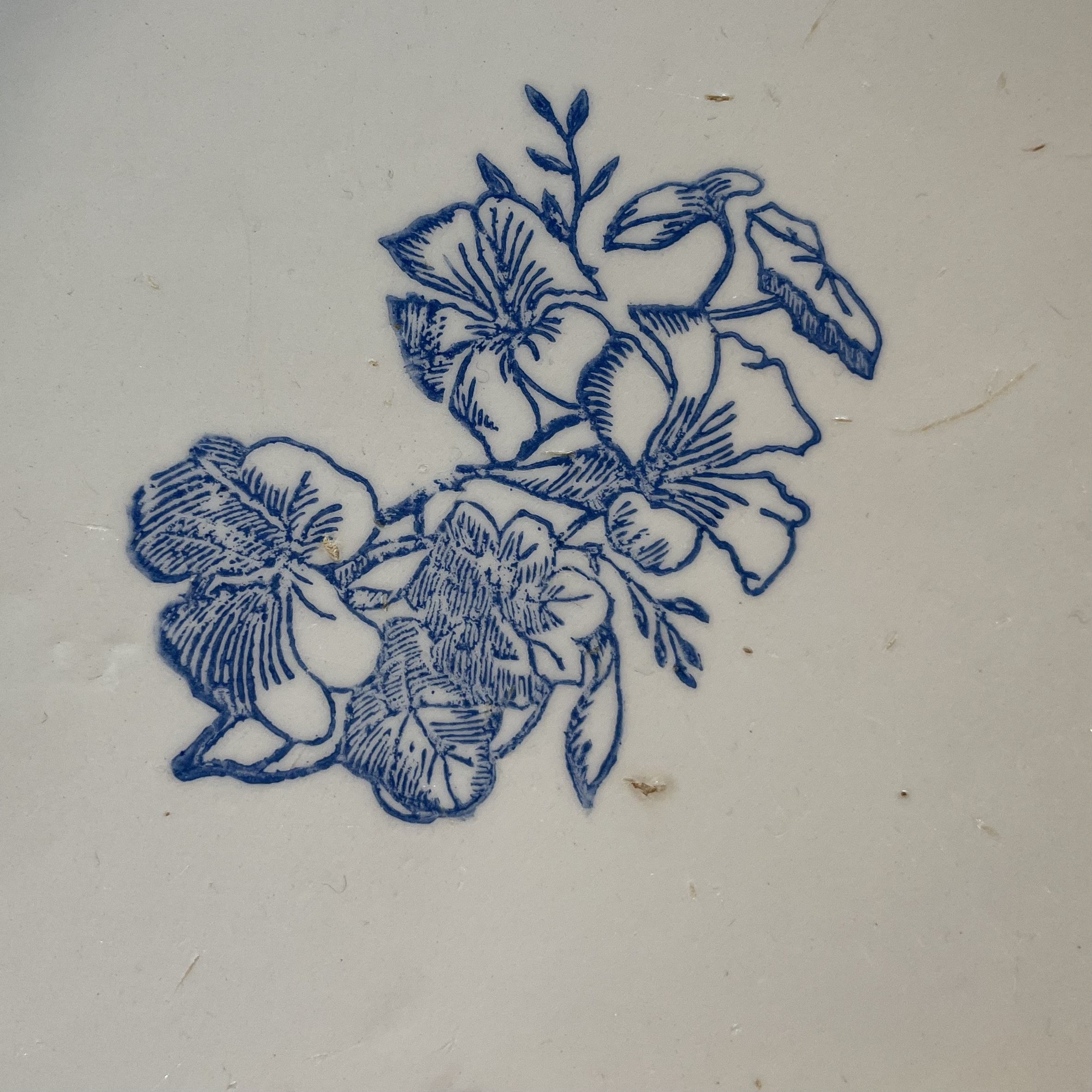 Grand plat rond à servir fleurs bleues De My Byzance Broc