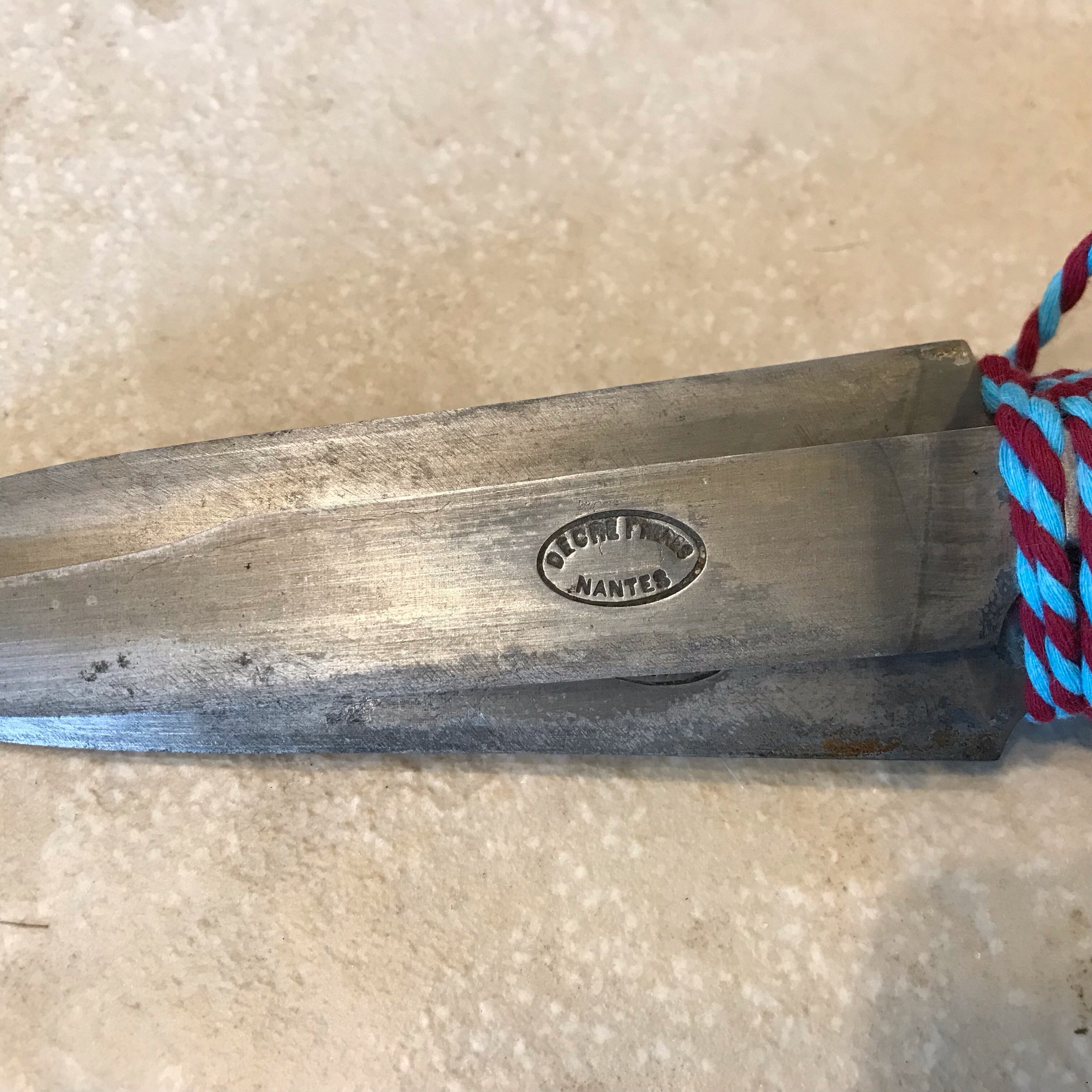 Série de 5 couteaux avec manche en bois et acier de chez Decré Frères Nantes De My Byzance