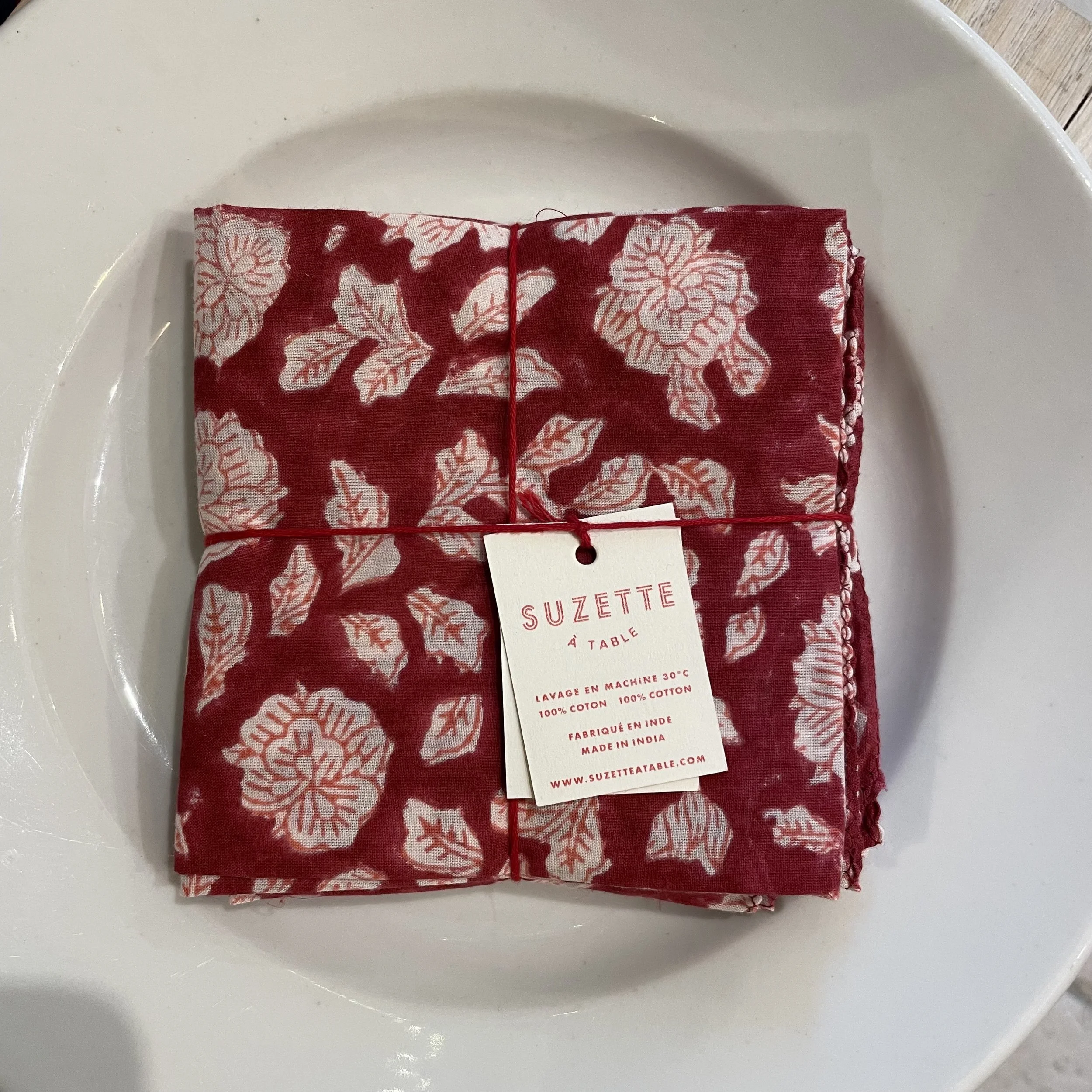 Série de 4 serviettes Suzette fleurs rouge