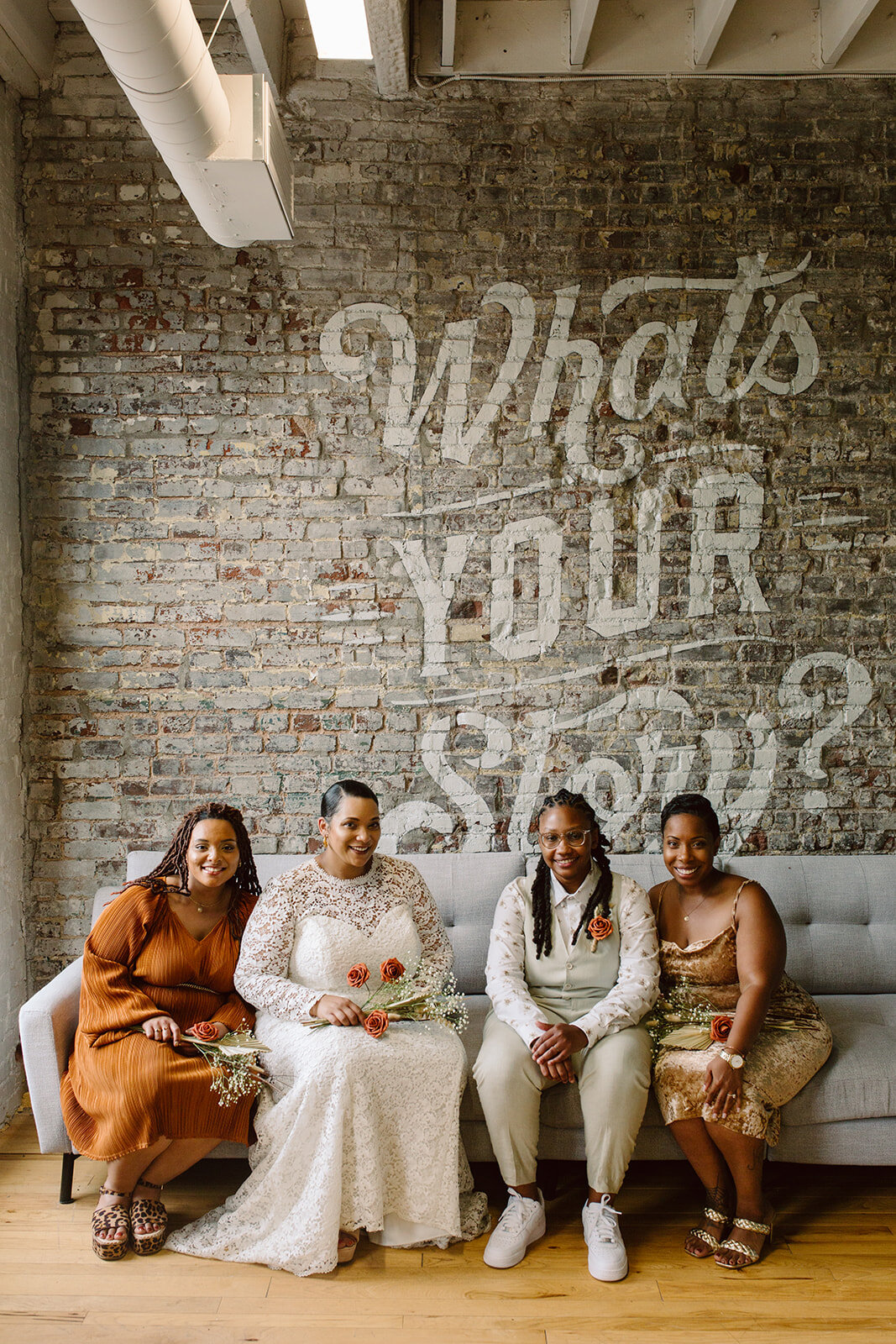 There's no greater feeling than best friends surrounding you on your wedding day! 

💍👩&zwj;❤️&zwj;👩@marissa.then.nicole and @t.darnae

📸 @kendra_farris