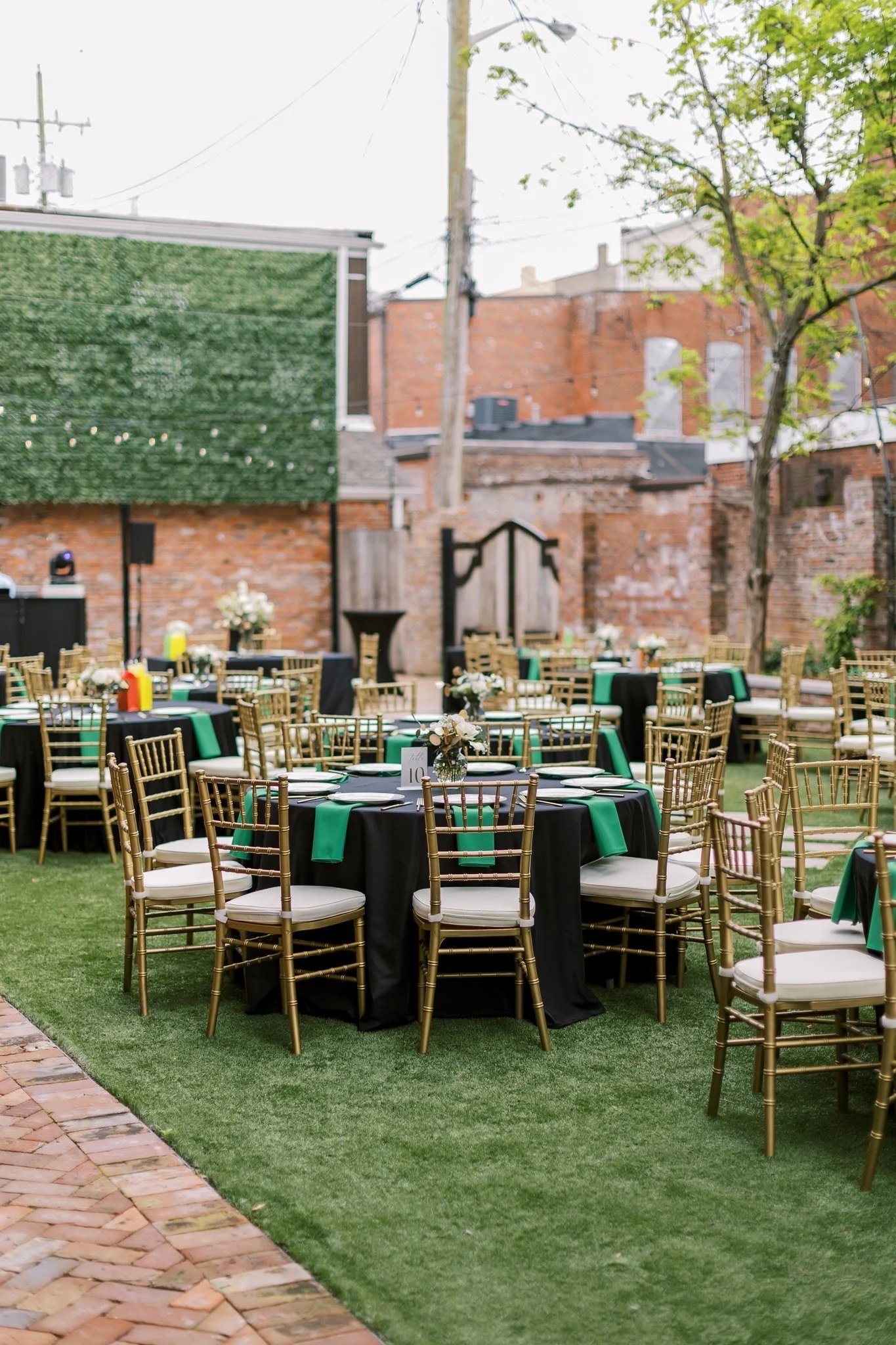 A Guide to Wedding Vendor Contracts: What to Know Before Signing