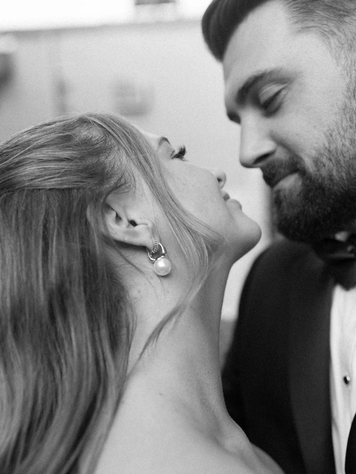 When love is effortless, every detail feels eternal.

#eventsbyjacquline #luxuryweddingplanner #weddingphotography #fineartwedding #timelesslove #weddingdesign #weddingromance #elegantcelebrations #weddingdaymagic #weddinginspiration #modernbrides #w