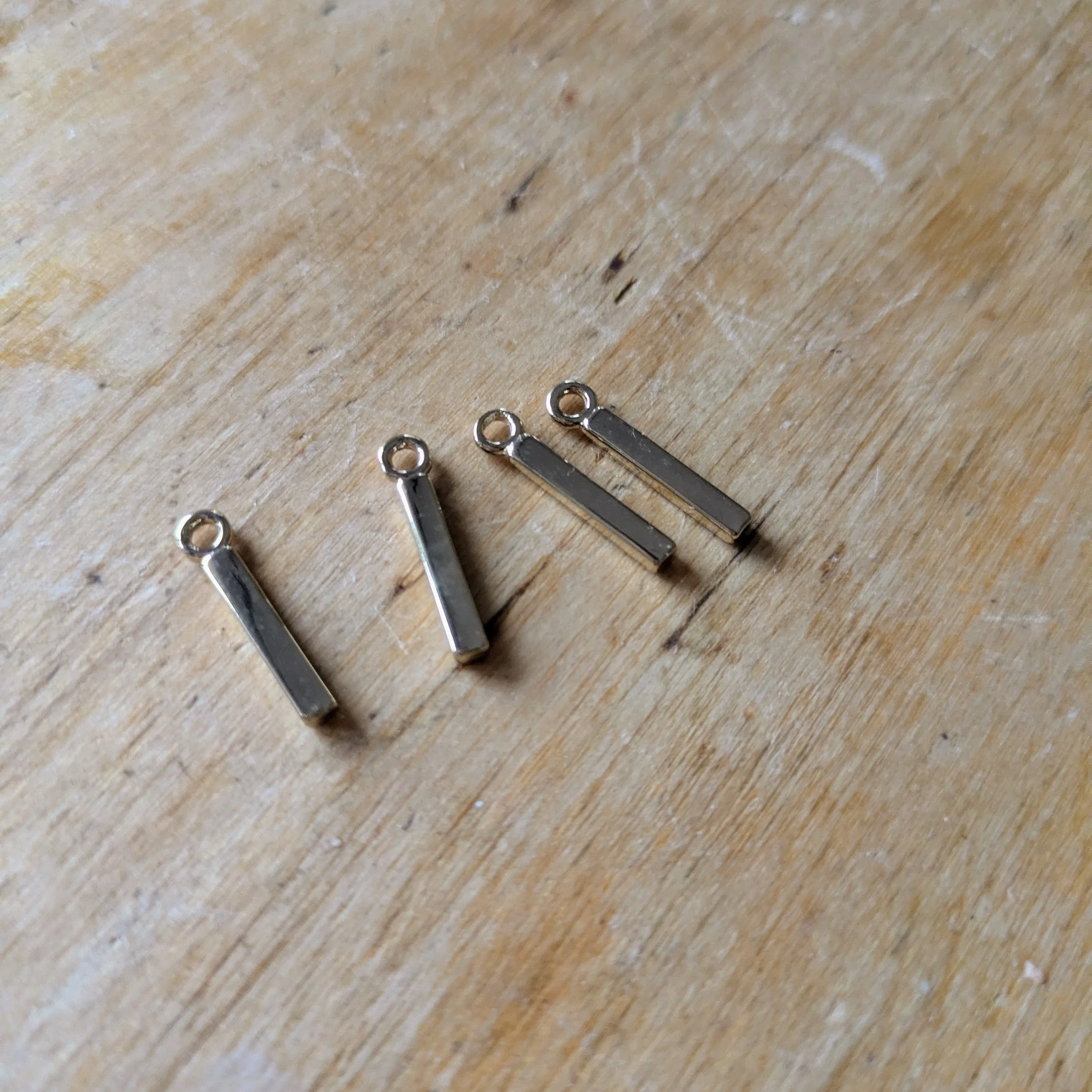 Lot de bijoux argentés