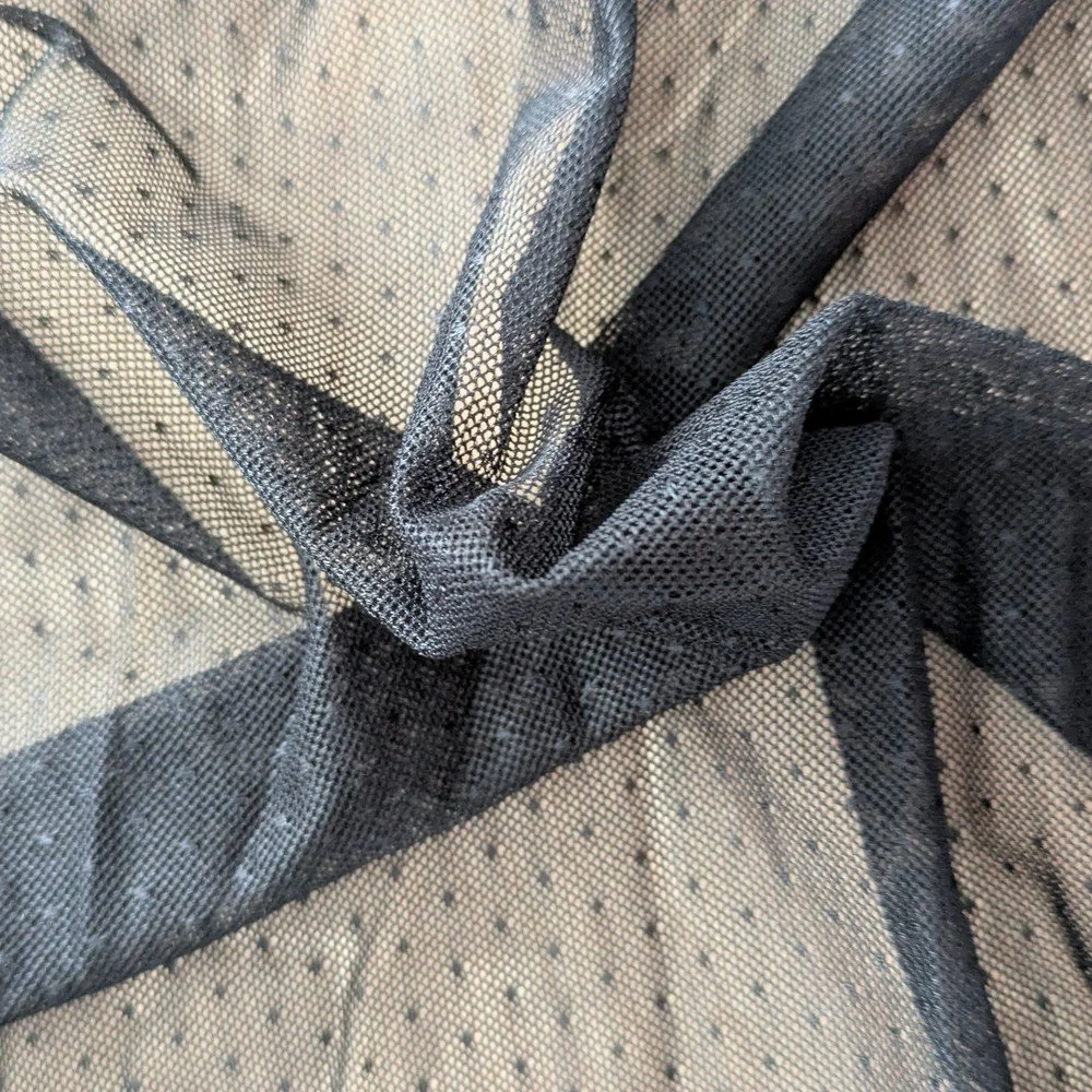 Tulle motifs plumetis