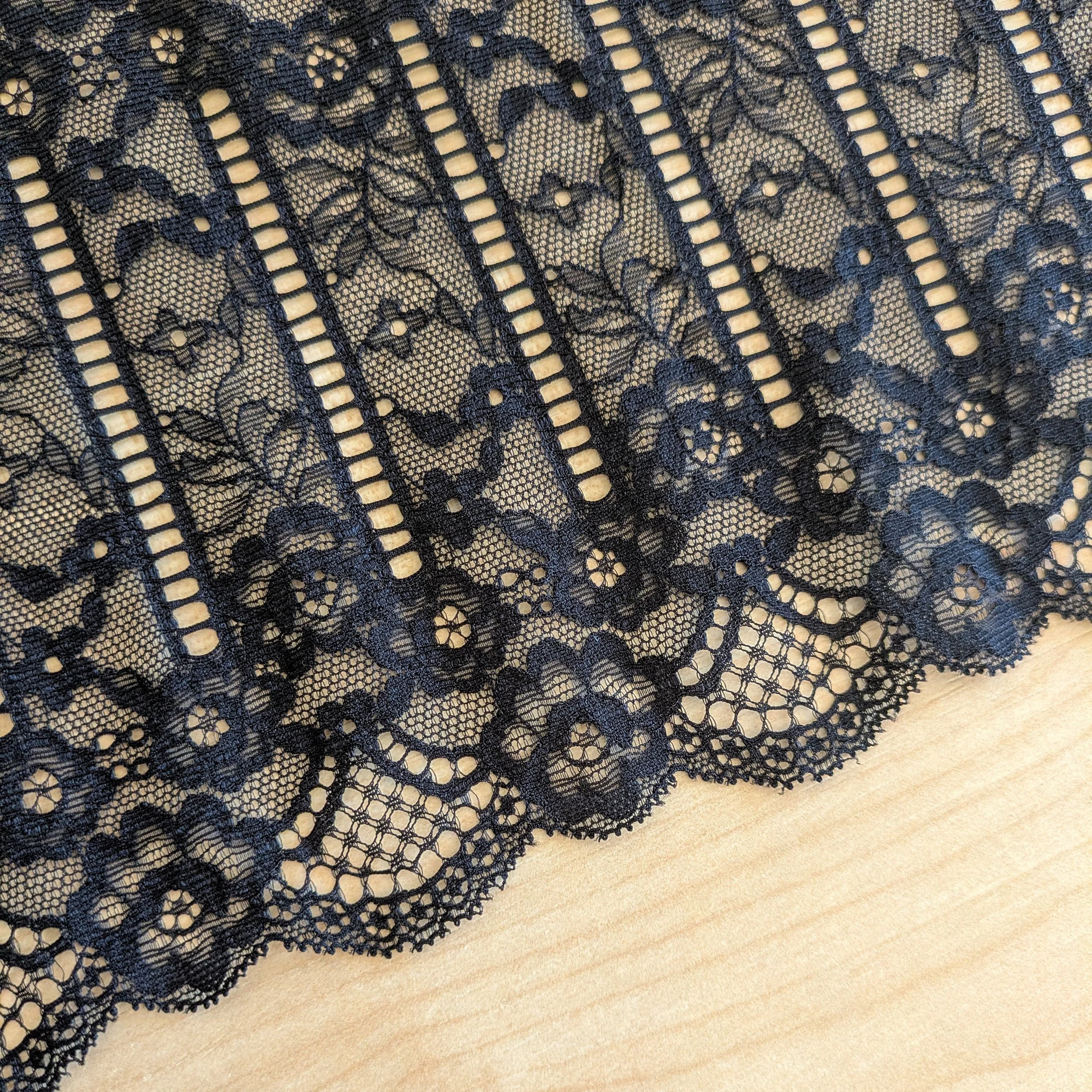 DT noire cabaret (1).jpg